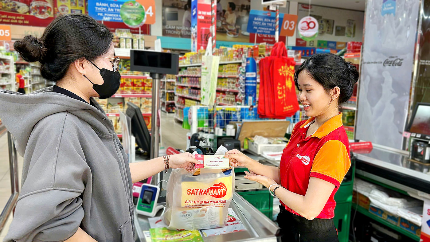 SATRA tung giỏ quà tết Bính Ngọ 2026: Đa dạng, linh hoạt theo yêu cầu khách hàng - Ảnh 1.