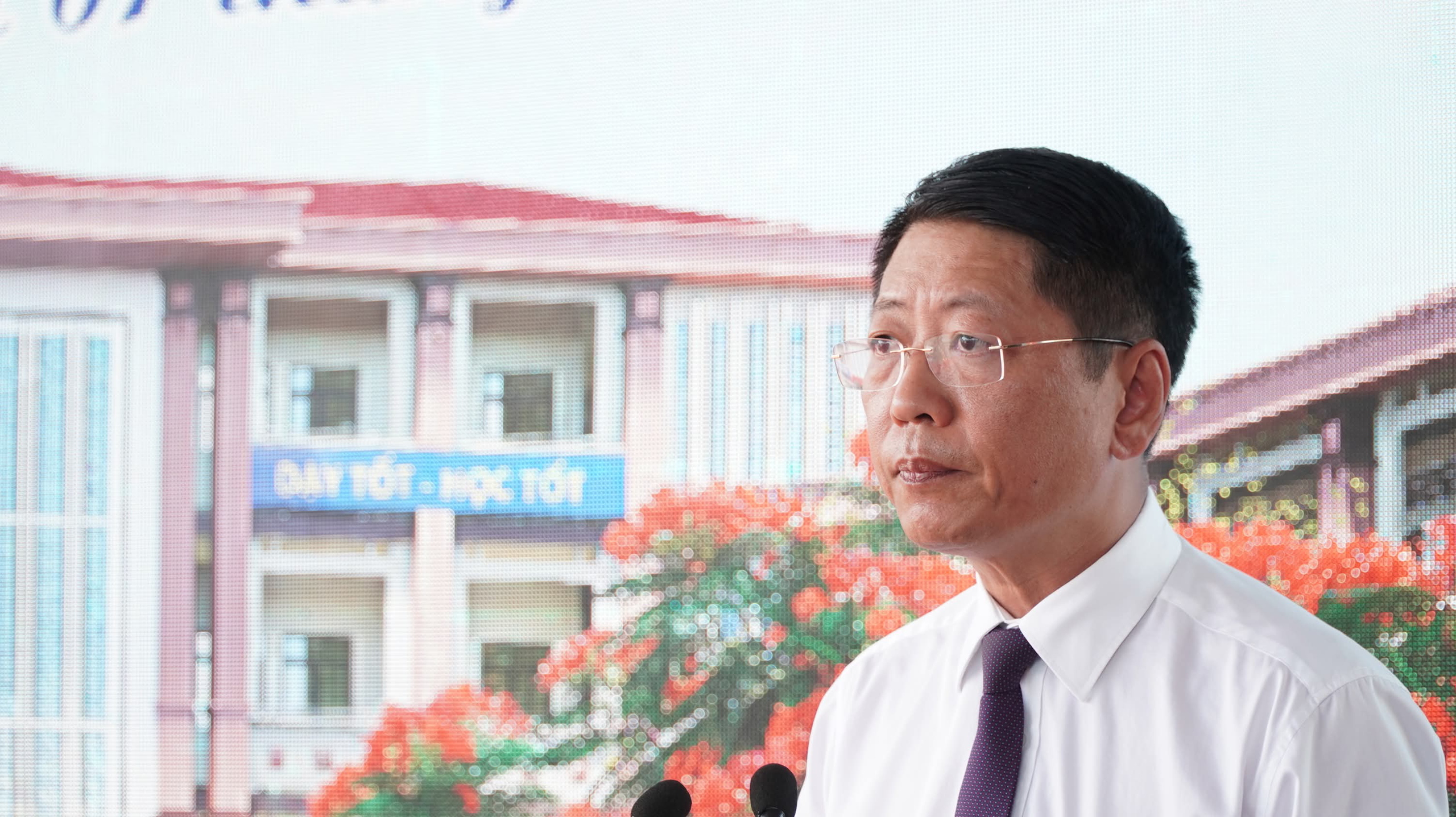 Ninh Bình hỗ trợ Cà Mau 20 tỉ đồng nâng chuẩn trường dạy học 2 buổi/ngày- Ảnh 2. Ninh Bình hỗ trợ Cà Mau 20 tỉ đồng nâng chuẩn trường dạy học 2 buổi/ngày- Ảnh 2.