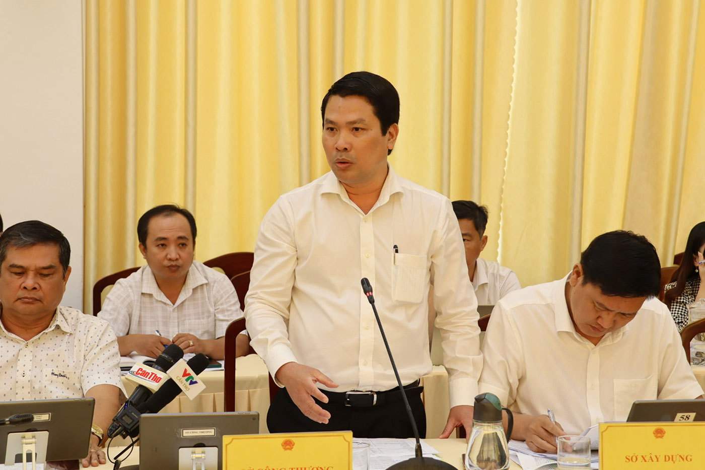 Tăng trưởng kinh tế phấn đấu đạt mức cao- Ảnh 3. Tăng trưởng kinh tế phấn đấu đạt mức cao- Ảnh 3.