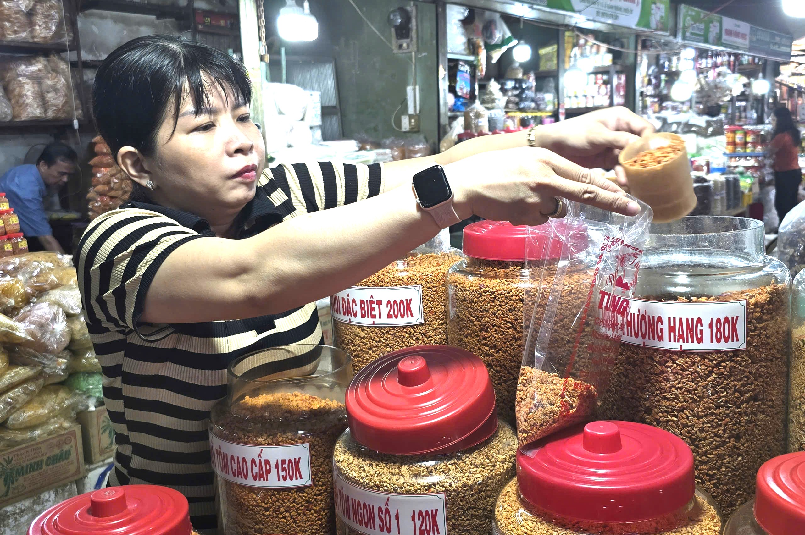 - Ảnh 3. - Ảnh 3.