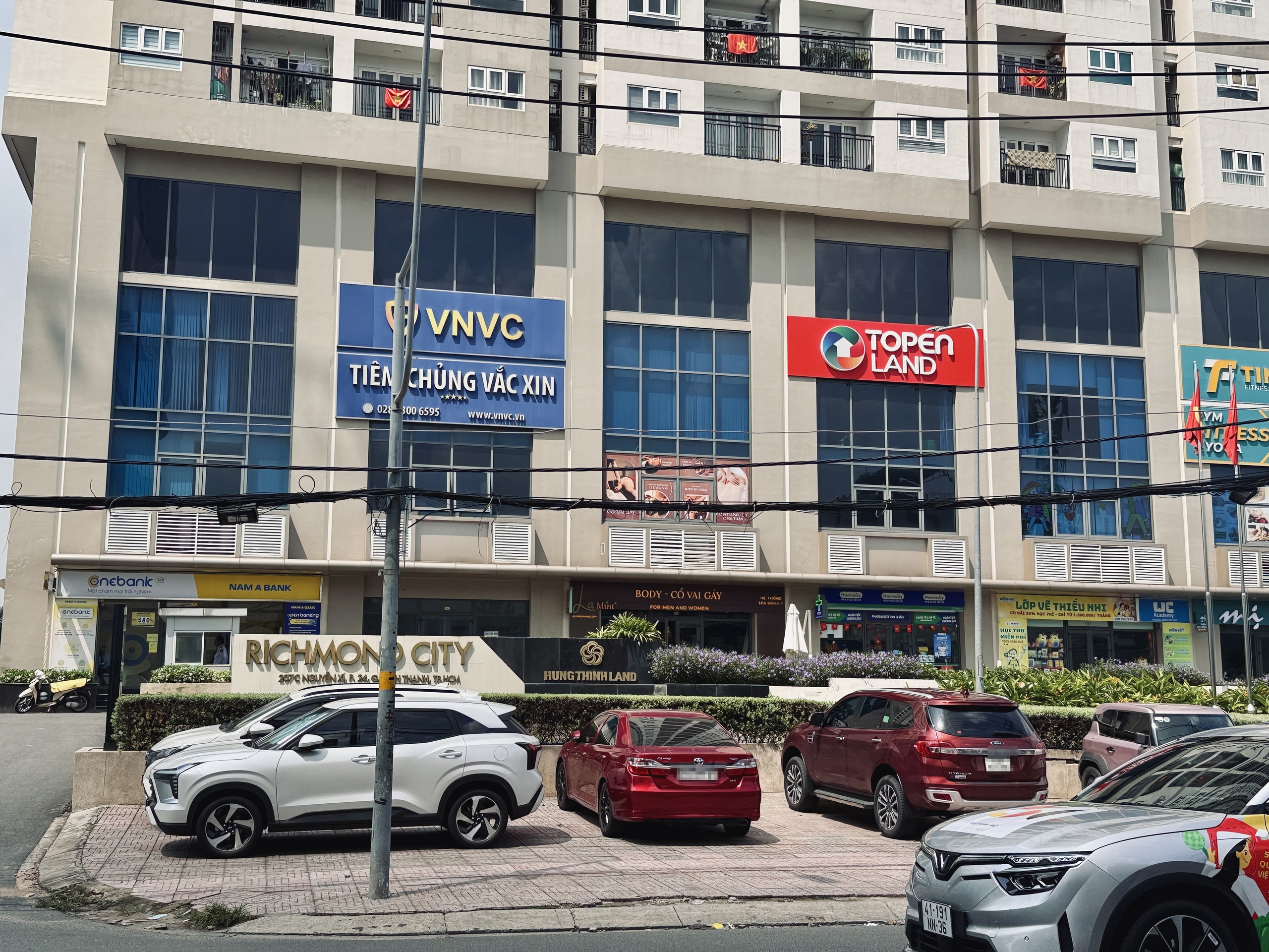 Danh sách 108 ô tô dừng đỗ sai quy định bị CSGT Hàng Xanh phạt nguội- Ảnh 2.