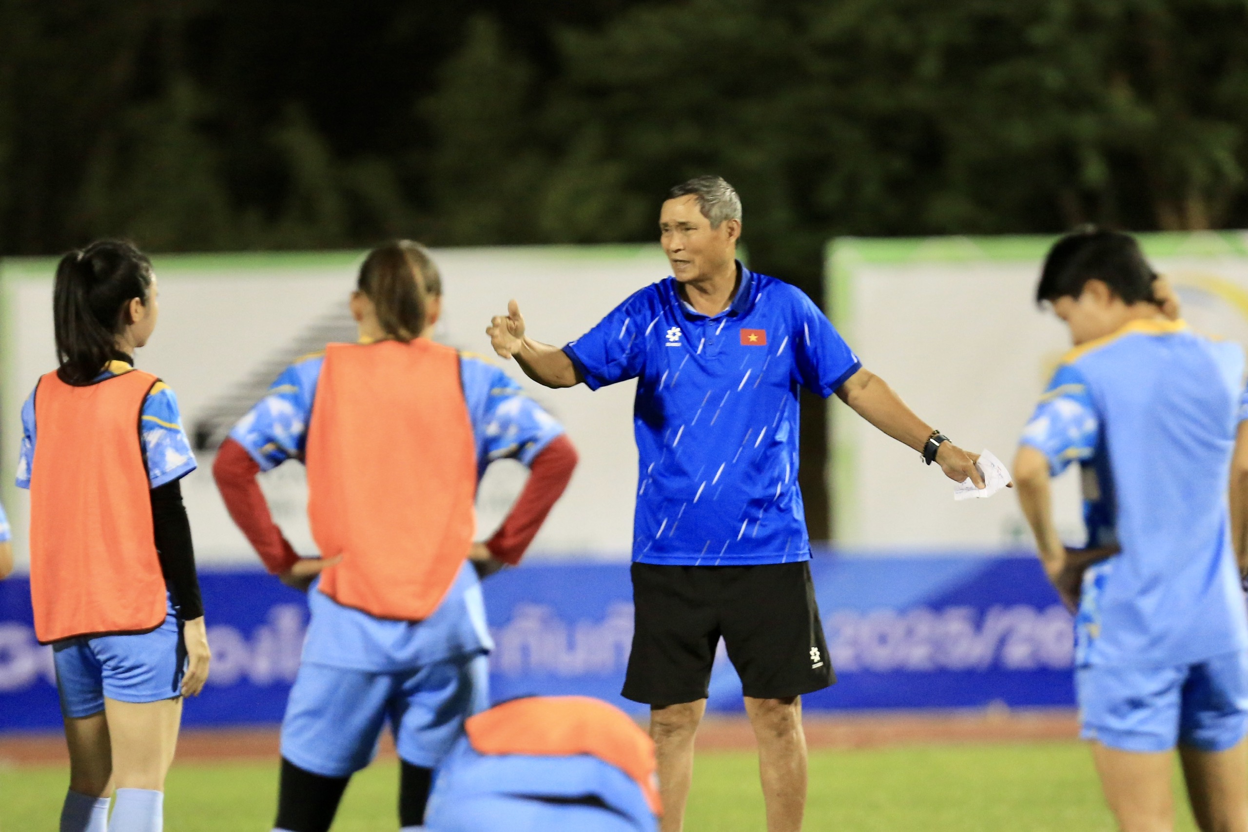 Lịch thi đấu đội tuyển nữ Việt Nam rất nóng hôm nay: Tung ‘vũ khí’ đặc biệt, quyết thắng Philippines- Ảnh 8. Lịch thi đấu đội tuyển nữ Việt Nam rất nóng hôm nay: Tung ‘vũ khí’ đặc biệt, quyết thắng Philippines- Ảnh 8.