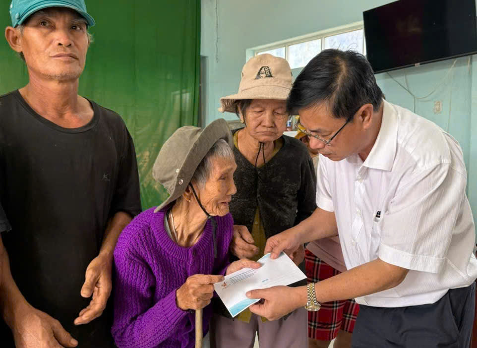 - Ảnh 1. - Ảnh 1.