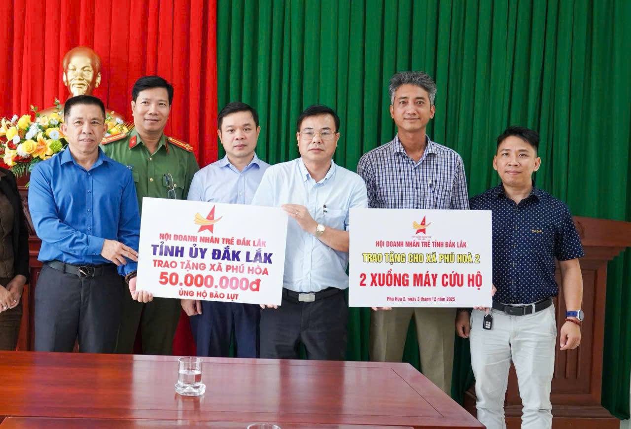 - Ảnh 4. - Ảnh 4.