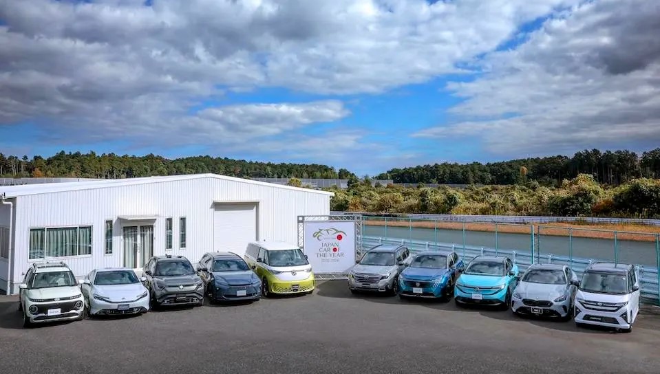 Subaru Forester mới vượt loạt đối thủ ‘nặng ký’, trở thành xe của năm tại Nhật Bản - Ảnh 1.