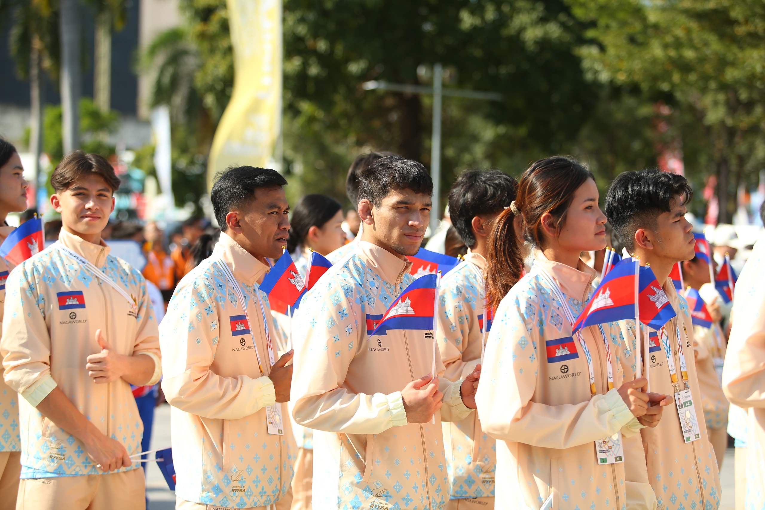 Tuyệt vời tình cảm thân thiện VĐV Thái Lan và Campuchia giữa chiến sự căng thẳng: Thể thao là thế!- Ảnh 7.