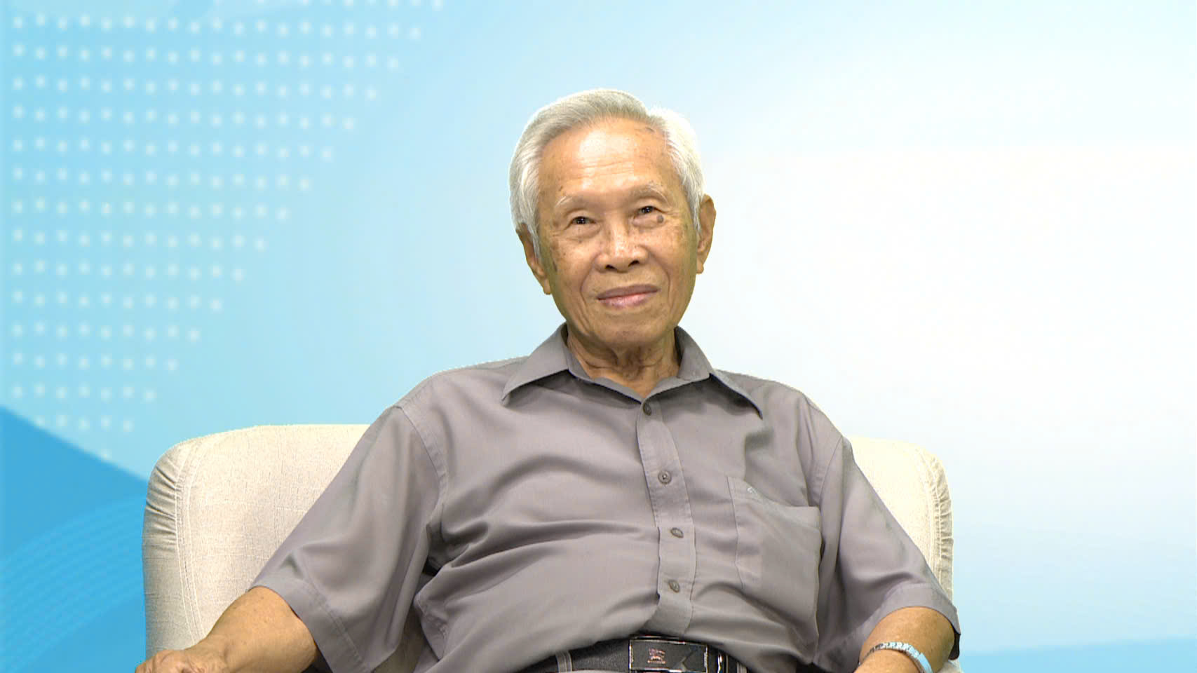 Tình yêu thời chiến làm rung động nhiều trái tim - Ảnh 3.