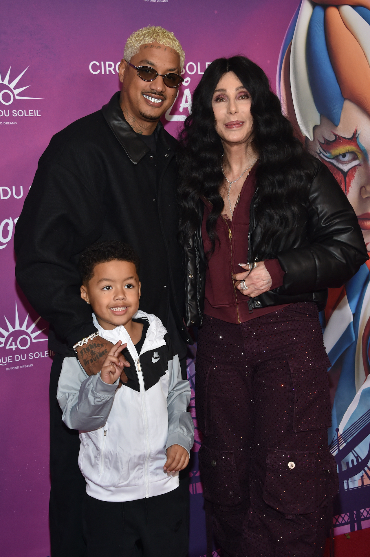 Danh ca Cher sắp kết hôn với bạn trai kém 40 tuổi? - Ảnh 2.