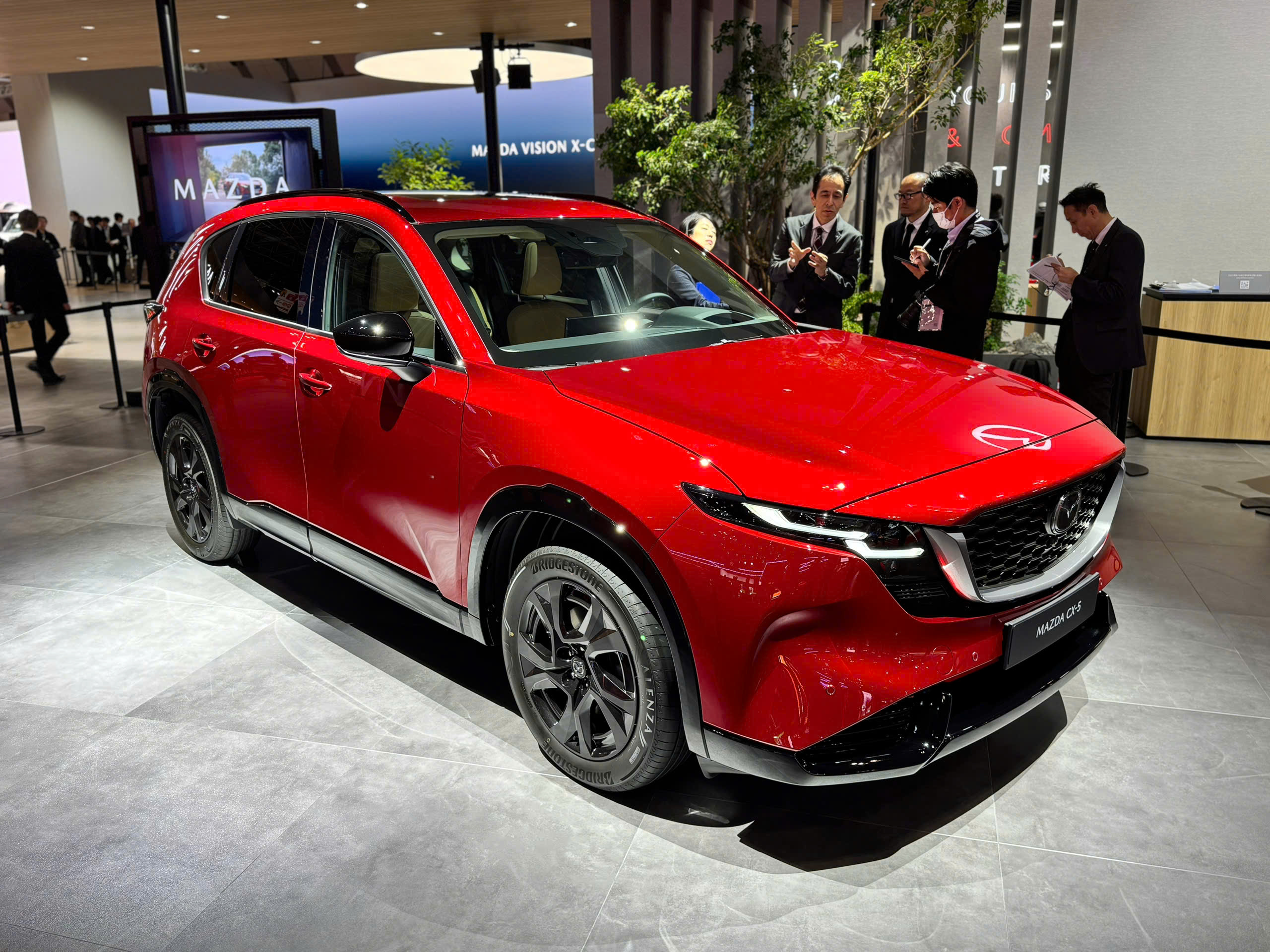 Màn hình cảm ứng của Mazda CX-5 thay đổi thế nào sau 3 thế hệ? - Ảnh 1.