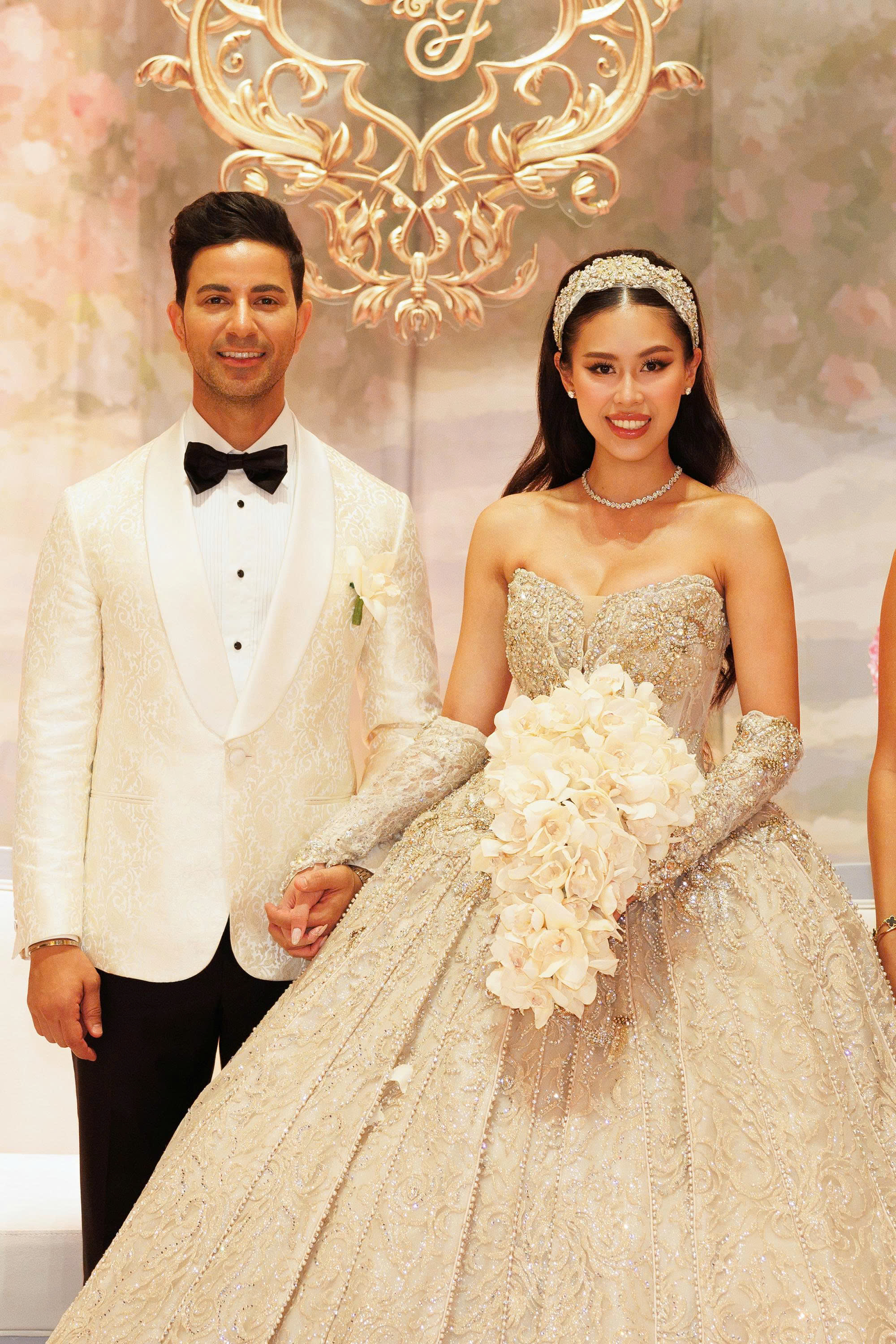 Đám cưới hoành tráng của con gái tỉ phú Johnathan Hạnh Nguyễn và nữ diễn viên 'Vị đắng tình yêu' - Ảnh 1.