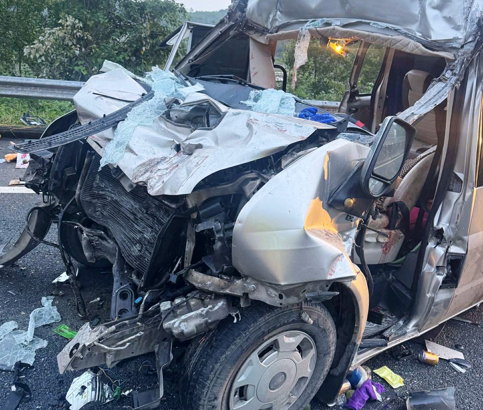 Nguyên nhân tai nạn trên cao tốc Đà Nẵng – Quảng Ngãi khiến 4 người tử vong- Ảnh 2. Nguyên nhân tai nạn trên cao tốc Đà Nẵng – Quảng Ngãi khiến 4 người tử vong- Ảnh 2.