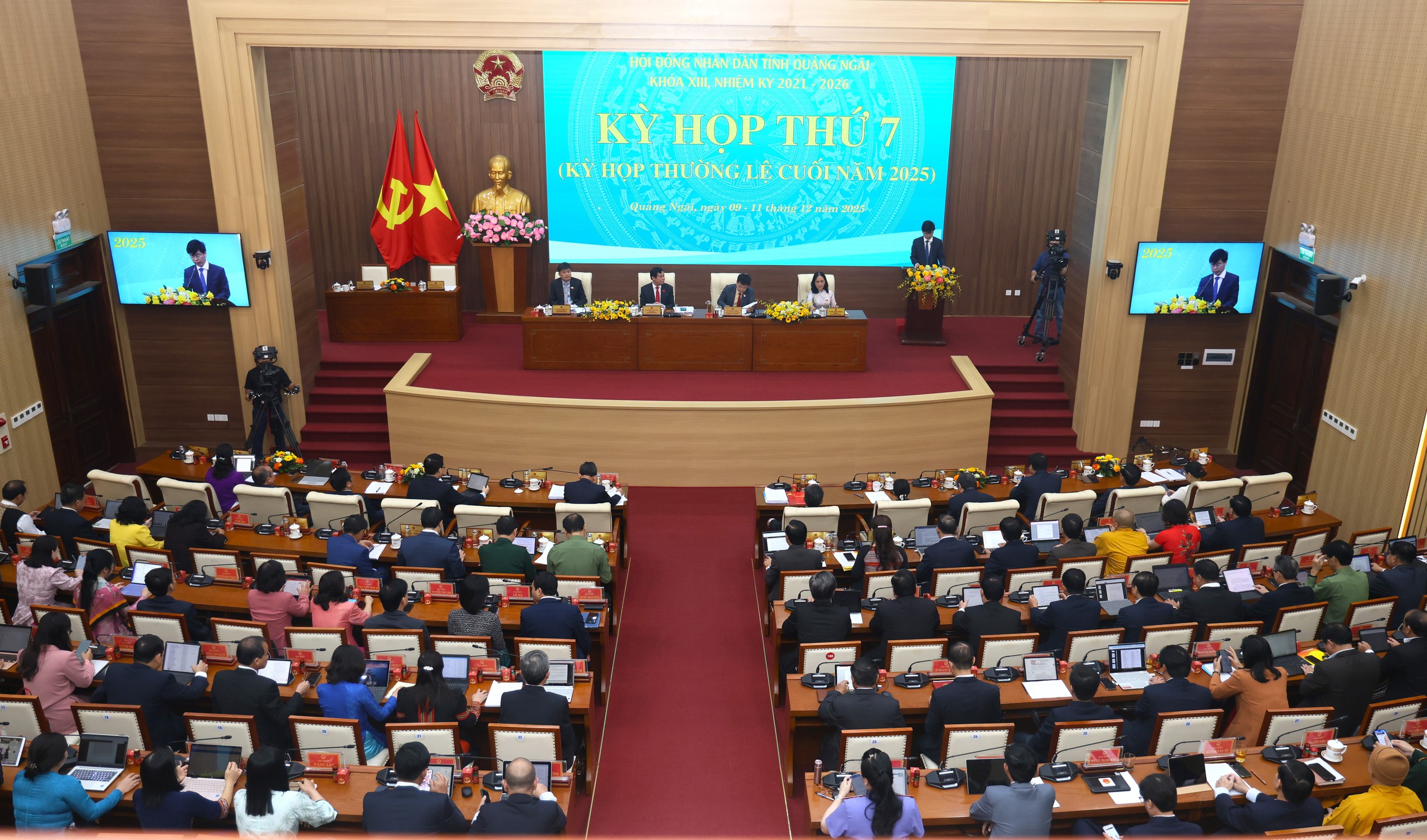 Quảng Ngãi thu ngân sách ước đạt 35.200 tỉ đồng - Ảnh 2.