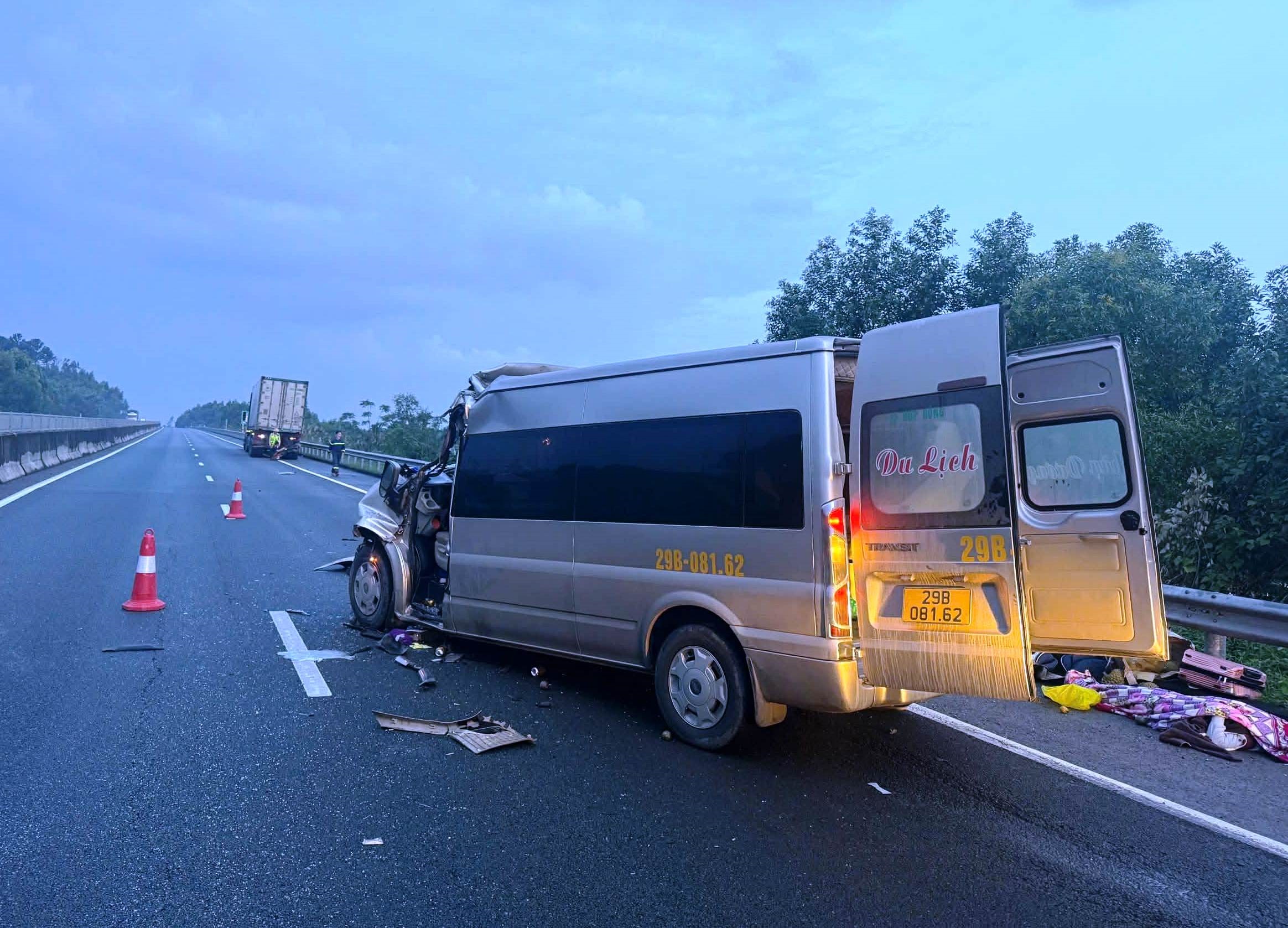 Nguyên nhân tai nạn trên cao tốc Đà Nẵng – Quảng Ngãi khiến 4 người tử vong- Ảnh 1. Nguyên nhân tai nạn trên cao tốc Đà Nẵng – Quảng Ngãi khiến 4 người tử vong- Ảnh 1.