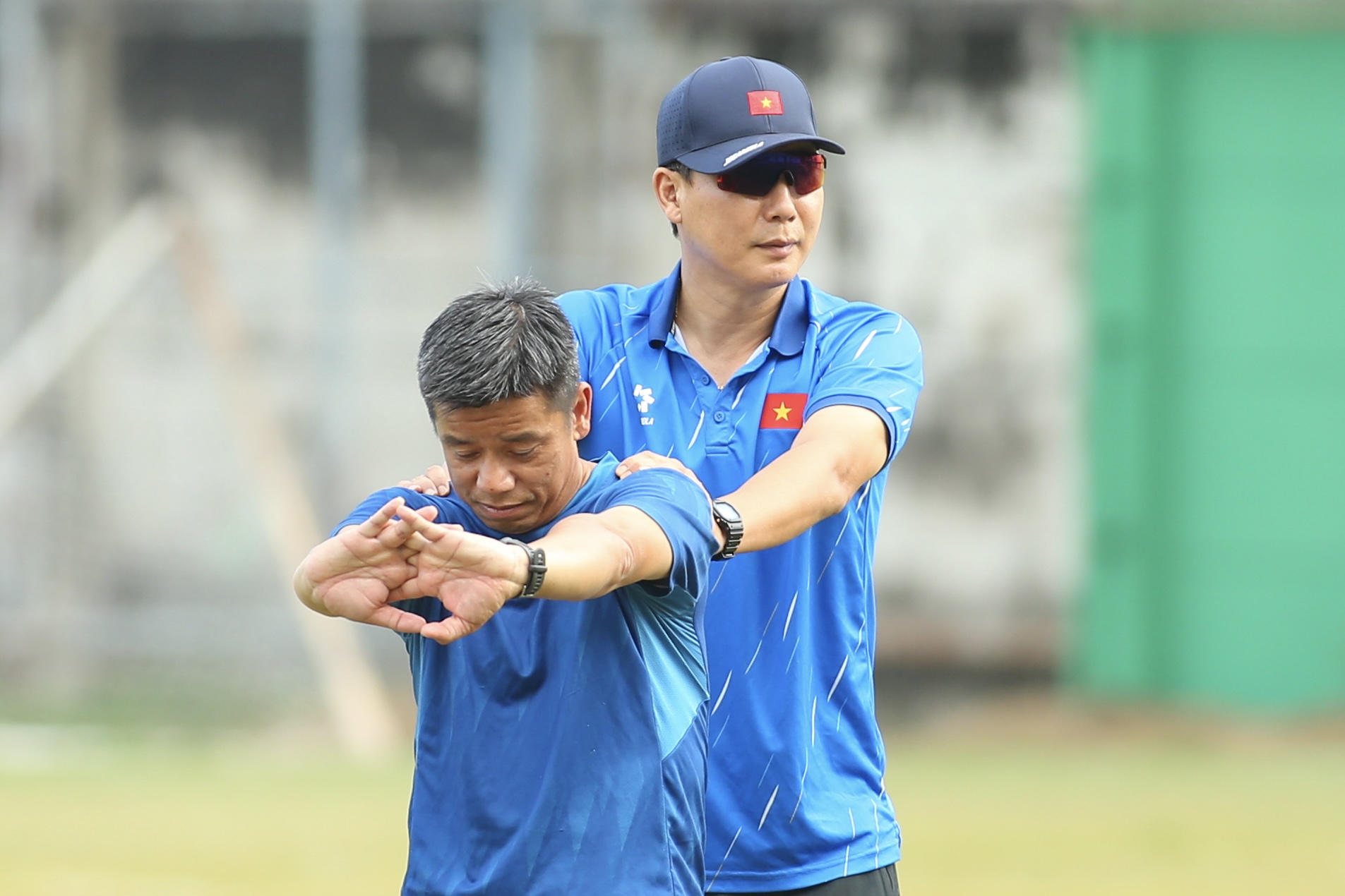 Hài hước: Ngôi sao U.23 Việt Nam 'gian lận' bất thành, đồng đội hết sức ‘tức giận’- Ảnh 7. Hài hước: Ngôi sao U.23 Việt Nam 'gian lận' bất thành, đồng đội hết sức ‘tức giận’- Ảnh 7.