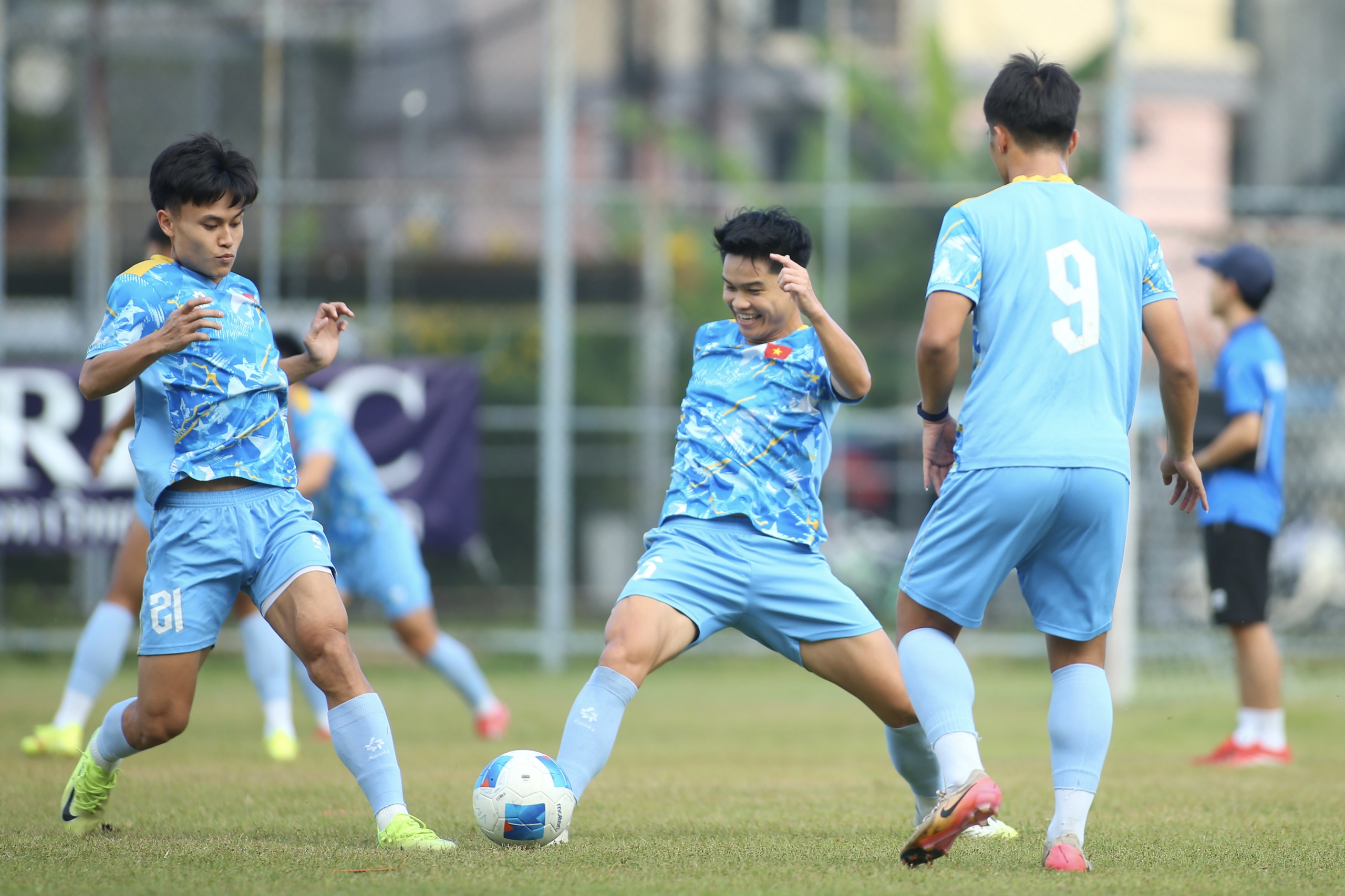 Khác biệt giữa người có vợ và người còn độc thân ở U.23 Việt Nam - Ảnh 8. Khác biệt giữa người có vợ và người còn độc thân ở U.23 Việt Nam - Ảnh 8.