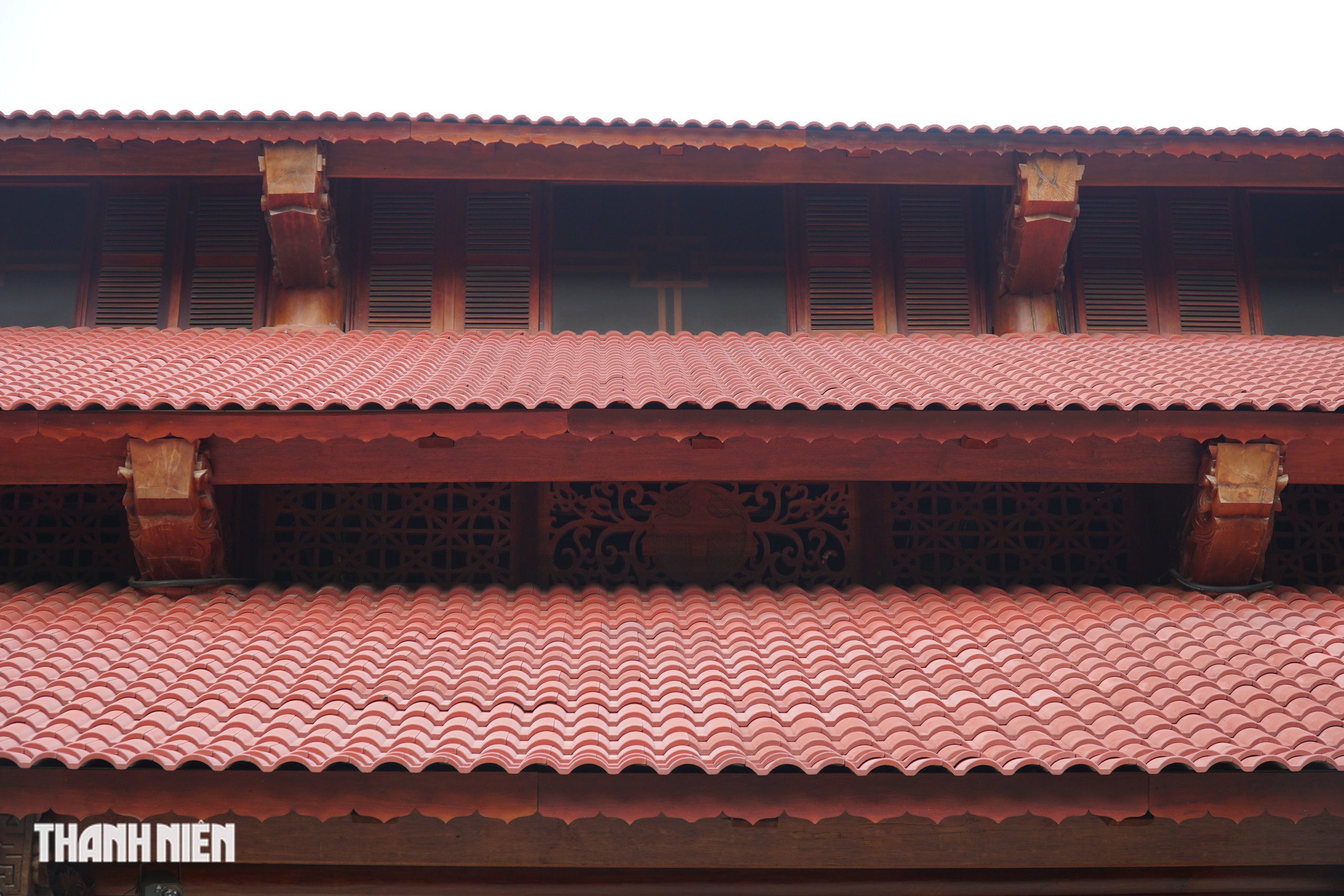 Những nhà thờ độc đáo ở Đồng Nai: Nhà thờ gỗ Giáo xứ Gia Ray - Ảnh 6.