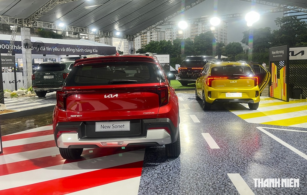 Loạt SUV đô thị cỡ nhỏ giảm giá mạnh, nhiều mẫu khởi điểm chỉ hơn 400 triệu - Ảnh 1.