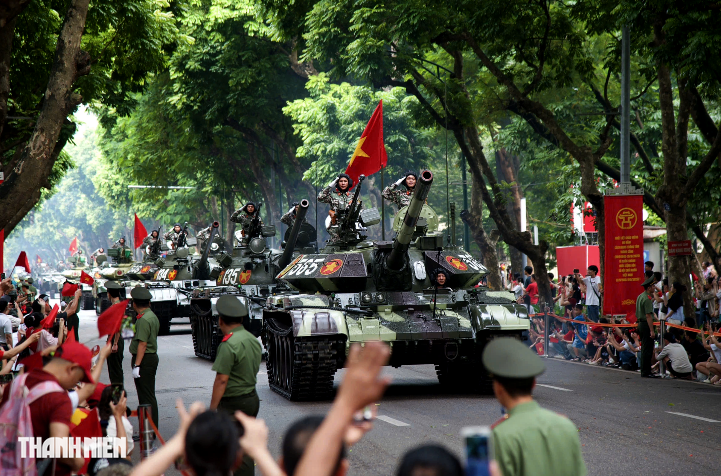 To&agrave;n cảnh Việt Nam 2025 qua ống k&iacute;nh Thanh Ni&ecirc;n - Ảnh 24.