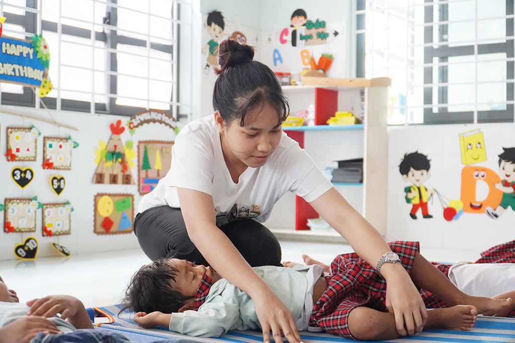 Chung dòng máu Lạc Hồng: Ánh đèn giữa thung lũng Ha Lá Hạ - Ảnh 2.