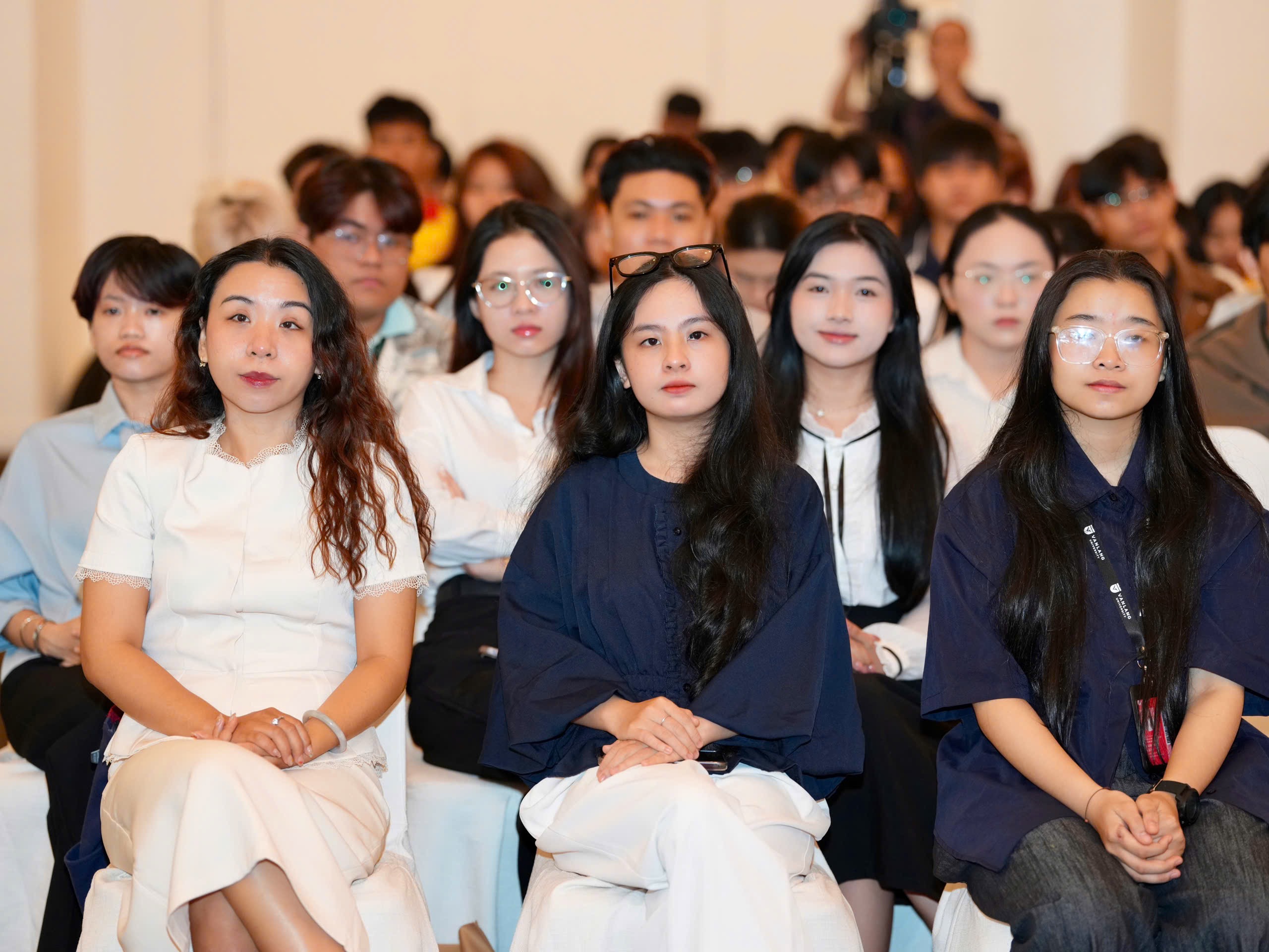 Cơ quan báo chí cần chia sẻ trách nhiệm đào tạo truyền thông với nhà trường - Ảnh 2.