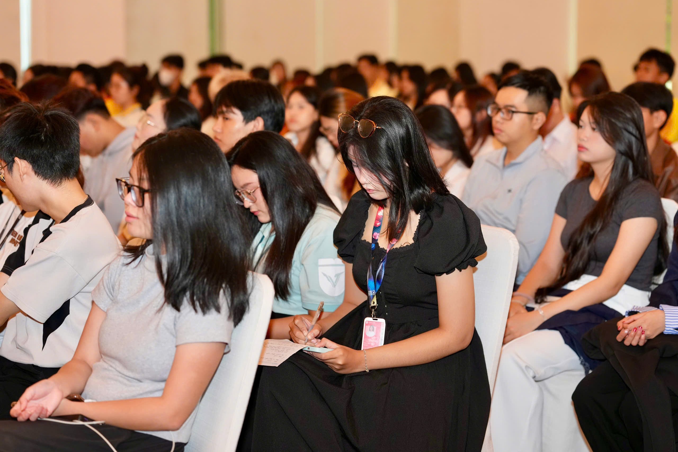 Cơ hội thực tập ở doanh nghiệp top 100 Việt Nam ngay từ năm nhất - Ảnh 2.