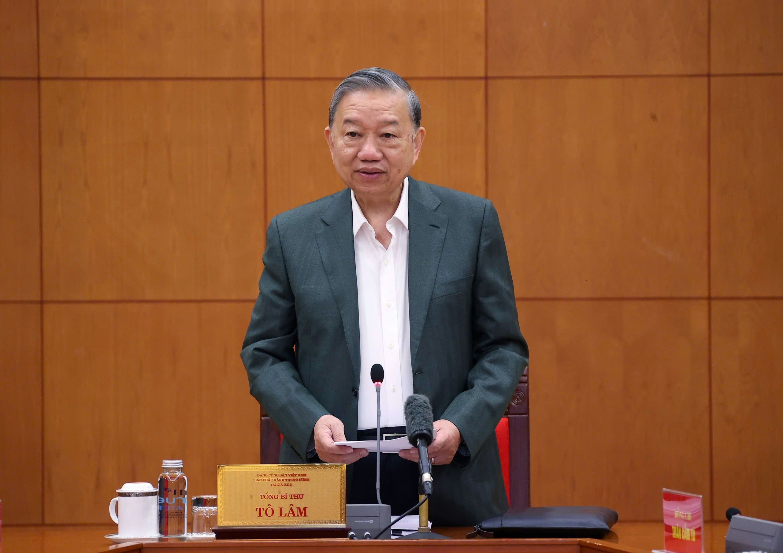 Tổng Bí thư: Hoàn thiện công tác nhân sự trình Hội nghị Trung ương 15- Ảnh 1. Tổng Bí thư: Hoàn thiện công tác nhân sự trình Hội nghị Trung ương 15- Ảnh 1.