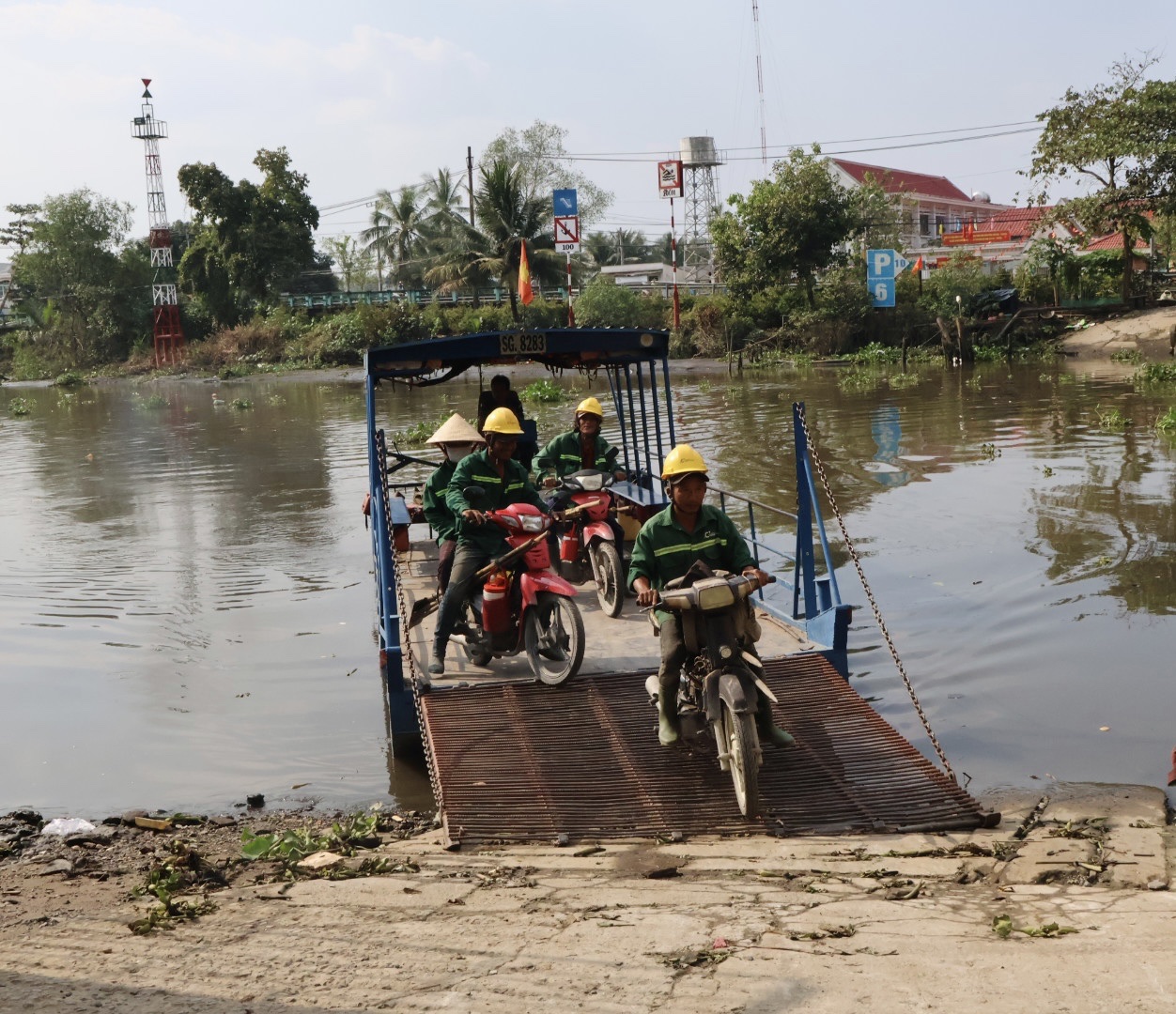 Sống ở TP.HCM: Nửa thế kỷ lái đò, 3 thế hệ tiếp nối thân thuộc- Ảnh 4.