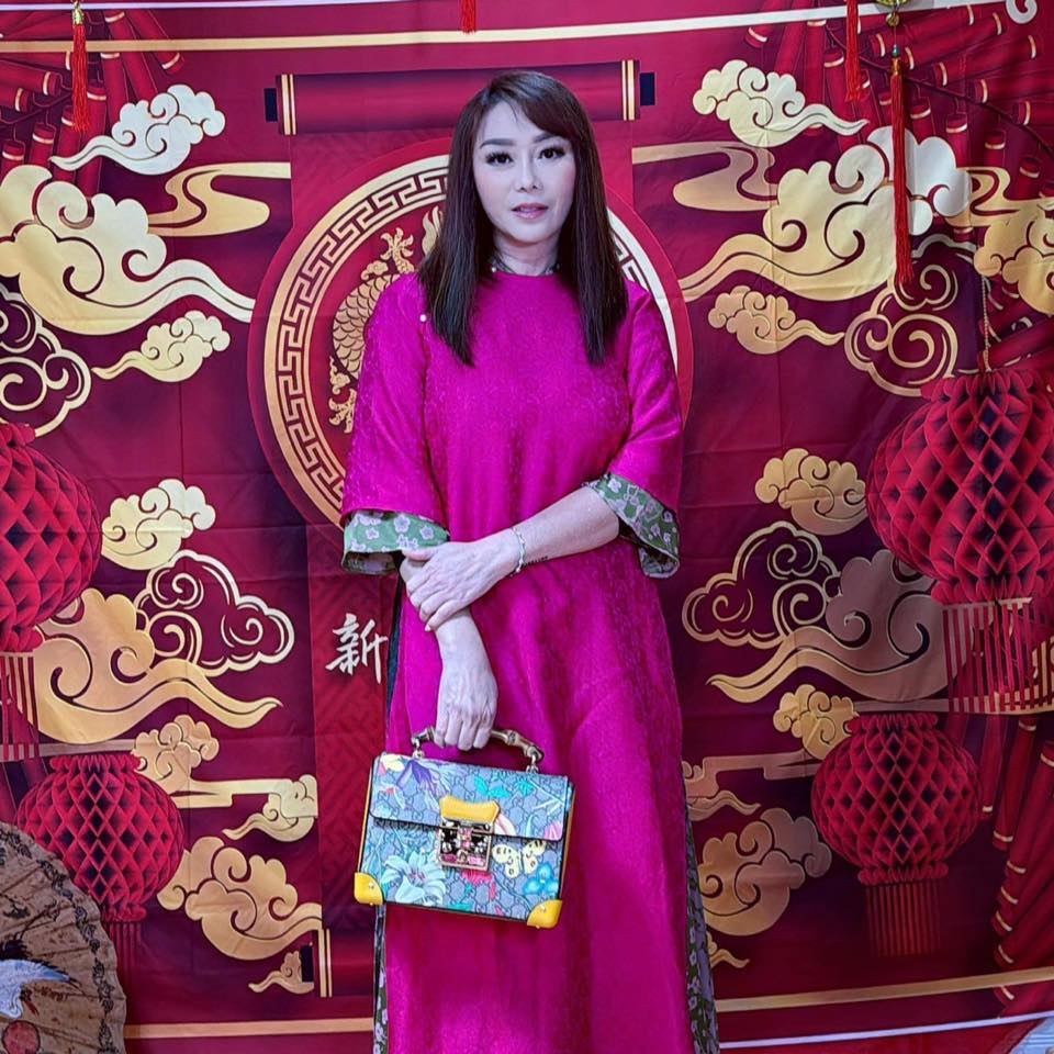 ฉันควรซื้อสินค้าแบรนด์เนมให้ลูกไหม - ภาพที่ 4. Có nên mua hàng hiệu cho con?- Ảnh 4.