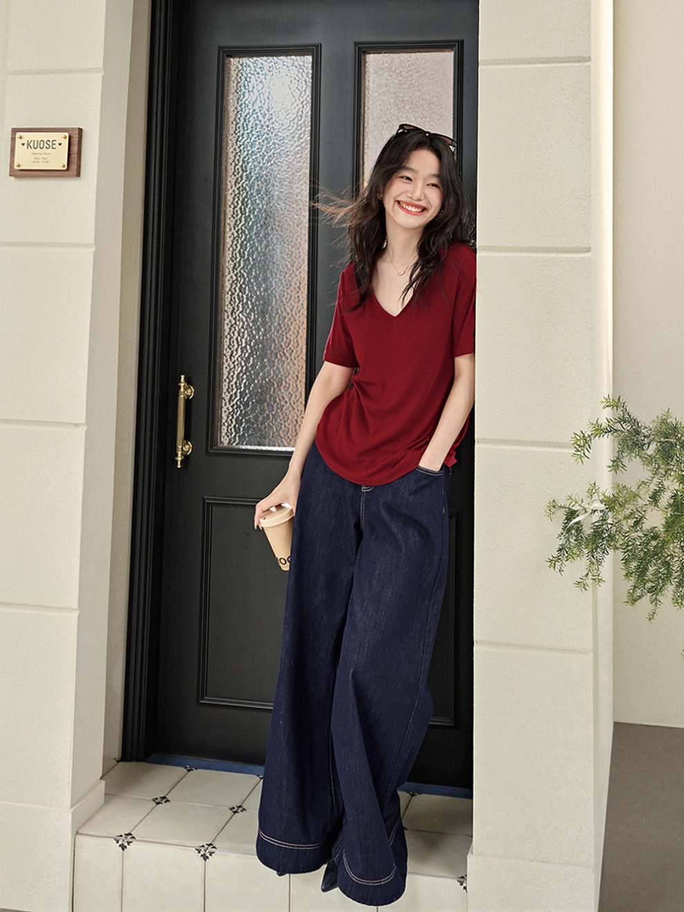4 'popular' color combinations for days when you don't know what to wear - Photo 8. 4 công thức phối màu ‘vạn người mê’ cho những ngày không biết mặc gì- Ảnh 8.