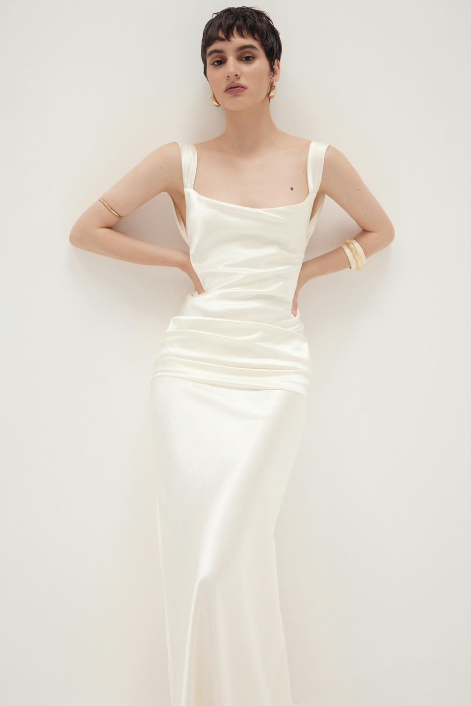 Ngời khí chất, thể hiện phong thái chuyên nghiệp với thời trang tối giản- Ảnh 14. Ngời khí chất, thể hiện phong thái chuyên nghiệp với thời trang tối giản- Ảnh 14.