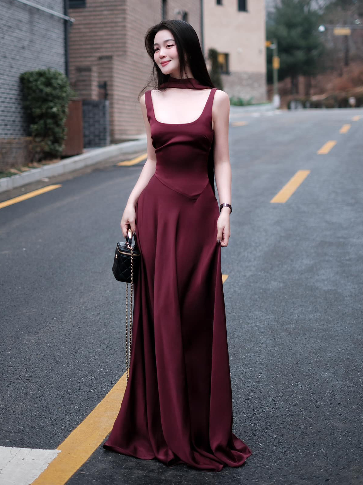 Ngời khí chất, thể hiện phong thái chuyên nghiệp với thời trang tối giản- Ảnh 5. Ngời khí chất, thể hiện phong thái chuyên nghiệp với thời trang tối giản- Ảnh 5.