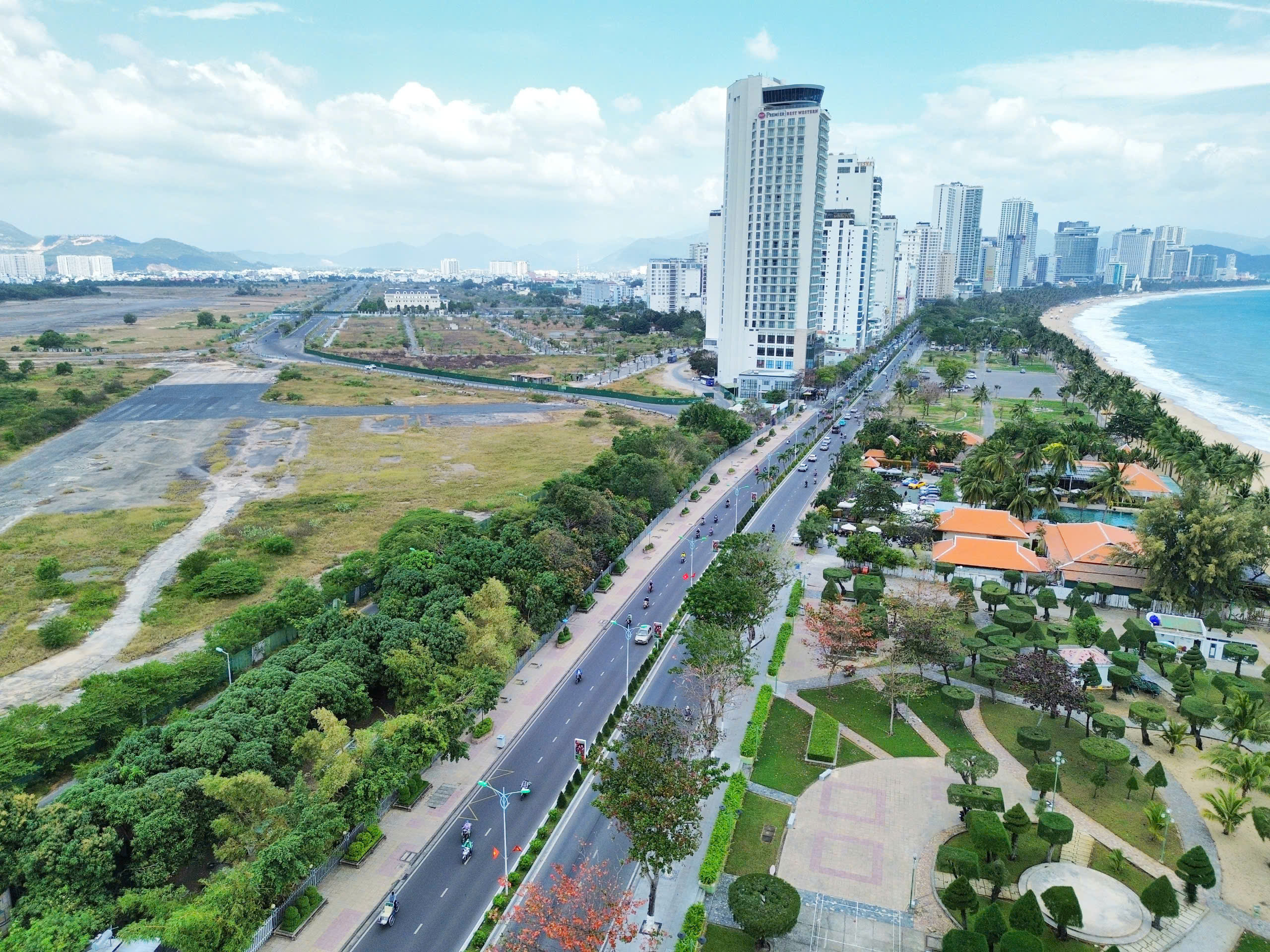 Ùn tắc giao thông tại Nha Trang 'gây khó' cho du lịch- Ảnh 11.