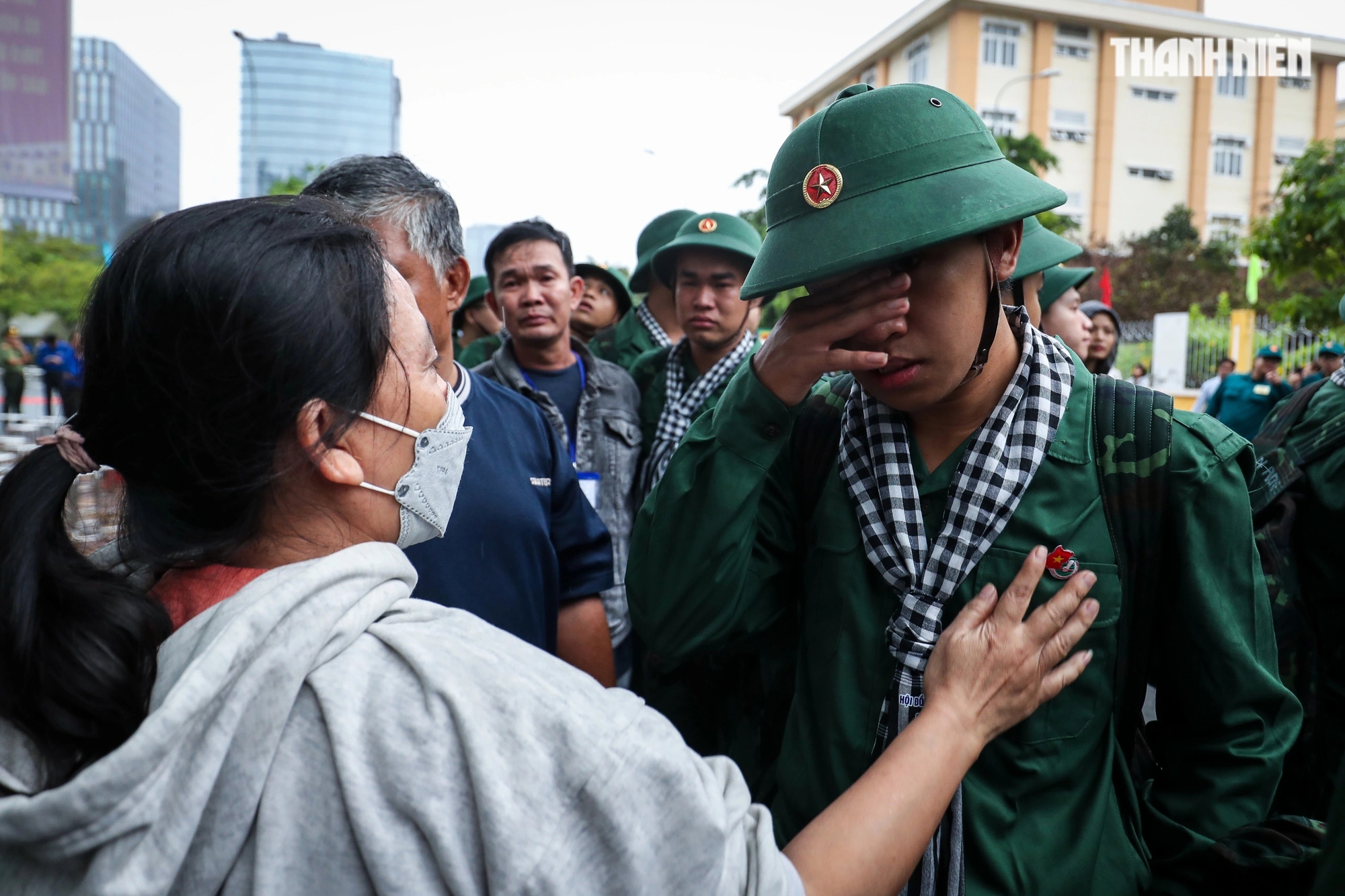 Nghĩa vụ quân sự 2025 ở TP.HCM: Cảm xúc phút giây đặc biệt- Ảnh 10.