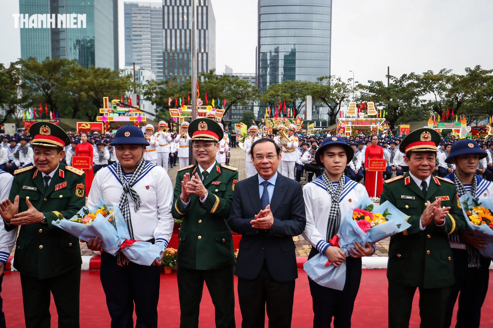 Nghĩa vụ quân sự 2025: Gần 5.000 thanh niên TP.HCM nhập ngũ- Ảnh 3.