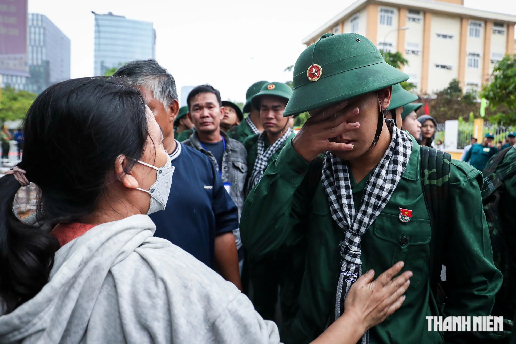 Nghĩa vụ quân sự 2025: Gần 5.000 thanh niên TP.HCM nhập ngũ- Ảnh 12.