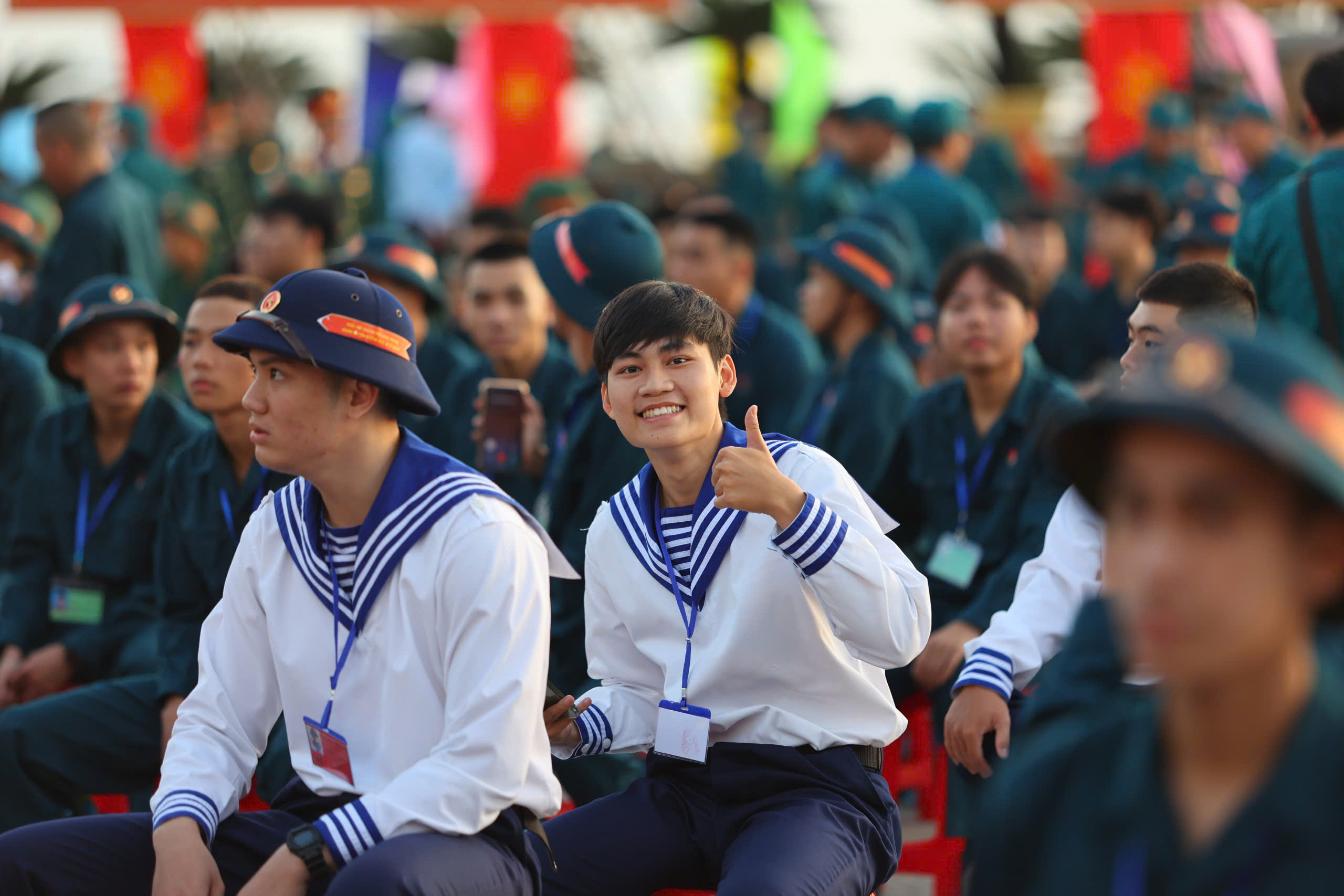 Nụ cười tỏa nắng của tân binh ngày nhập ngũ- Ảnh 5.