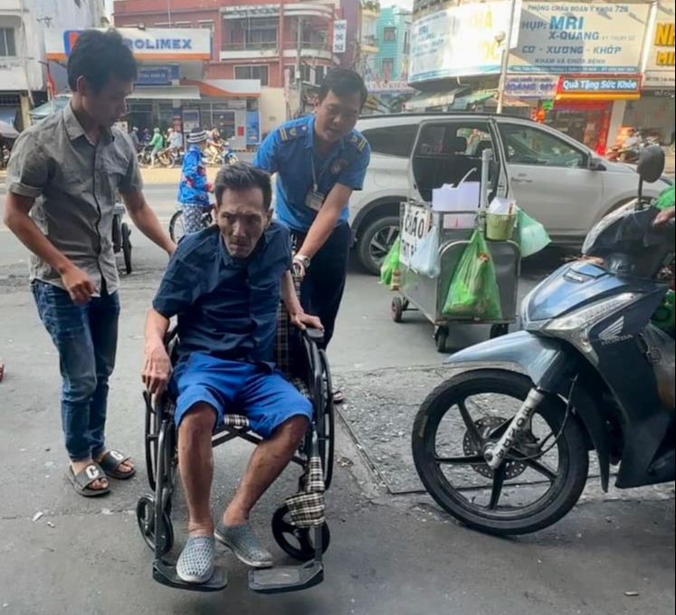 Sức khỏe Thương Tín ra sao sau 2 lần đột quỵ, ngồi xe lăn?