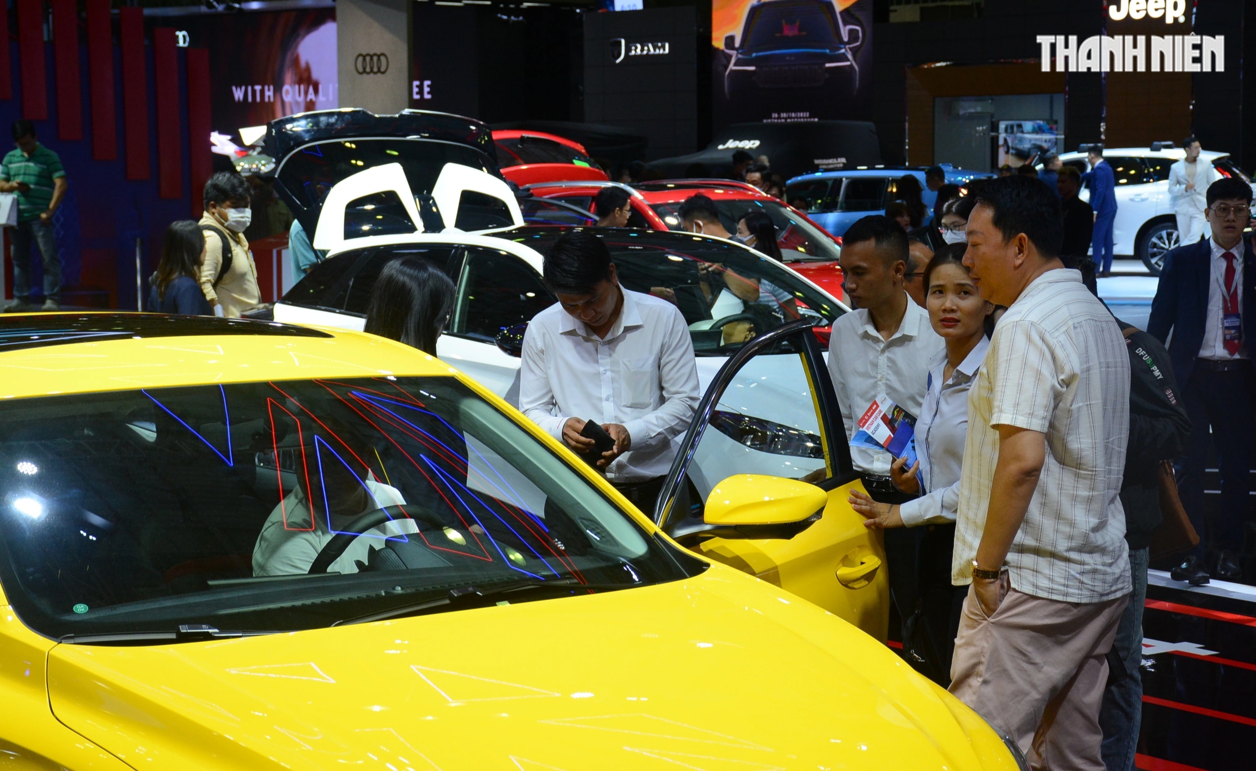 Ô tô gầm cao ngày càng được ưa chuộng, doanh số bán xe sedan giảm hơn 7% - Ảnh 1.
