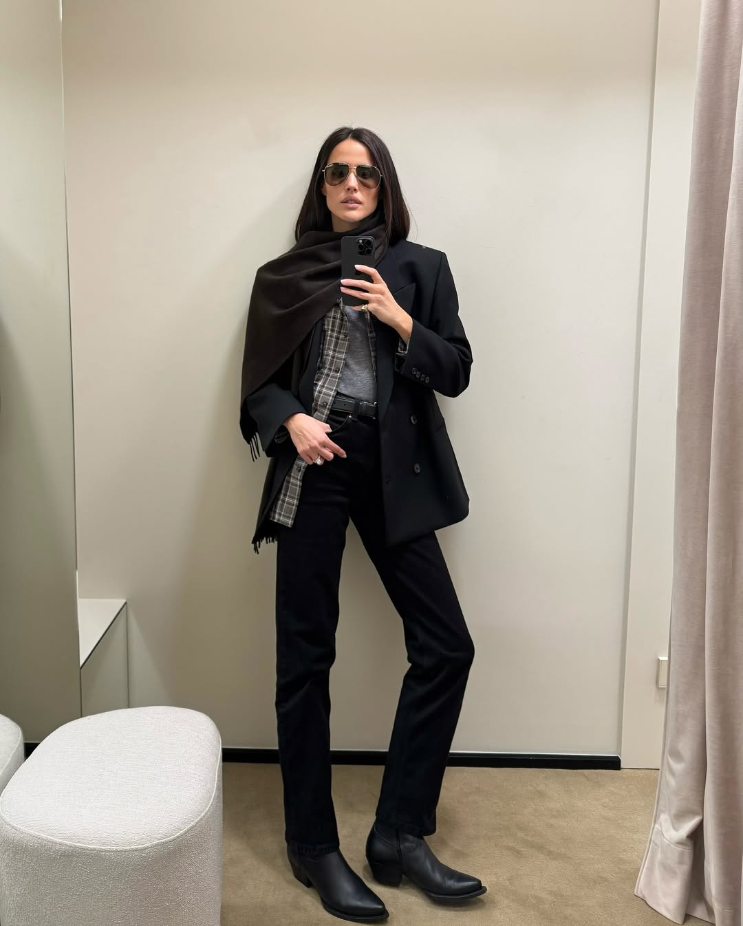 5 cele mai bune stiluri de pantaloni care te ajută să-ți schimbi stilul în fiecare zi - Fotografia 5. 5 kiểu quần 'hack' dáng tốt nhất để nàng đổi phong cách mỗi ngày- Ảnh 5.