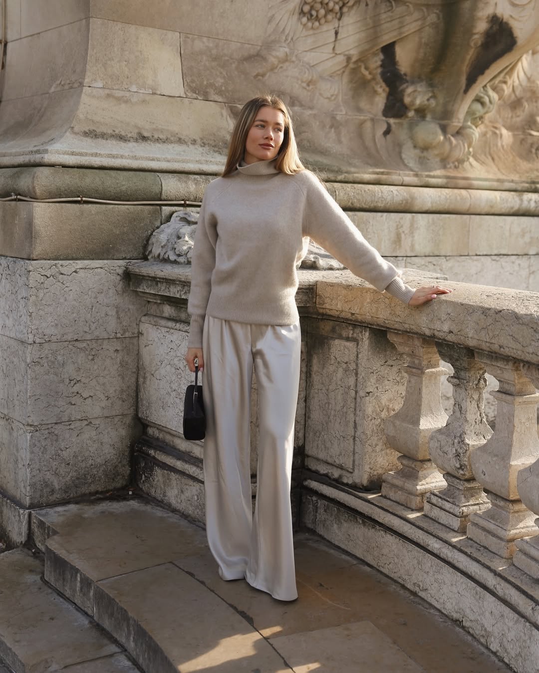 5 cele mai bune stiluri de pantaloni care te ajută să-ți schimbi stilul în fiecare zi - Fotografia 6. 5 kiểu quần 'hack' dáng tốt nhất để nàng đổi phong cách mỗi ngày- Ảnh 6.