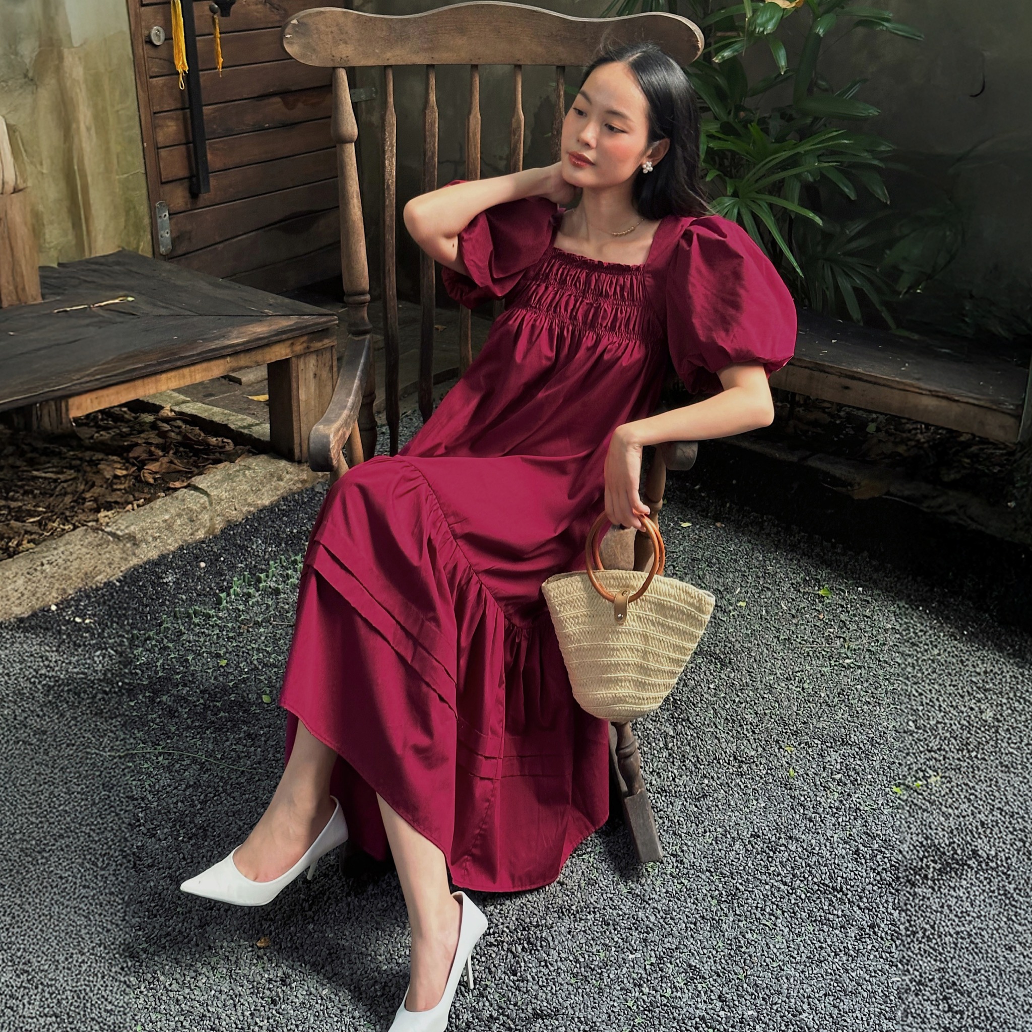 En lös klänning är cool, lätt, bekväm och döljer även figuren bäst - Bild 2. Váy suông mát nhẹ, thoải mái mà còn giấu dáng tốt nhất- Ảnh 2.