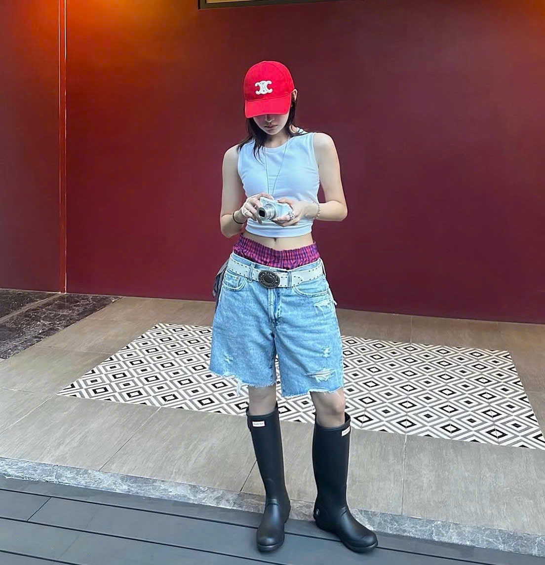 Chào hè với những bản phối cùng crop top cực chất- Ảnh 8. Chào hè với những bản phối cùng crop top cực chất- Ảnh 8.