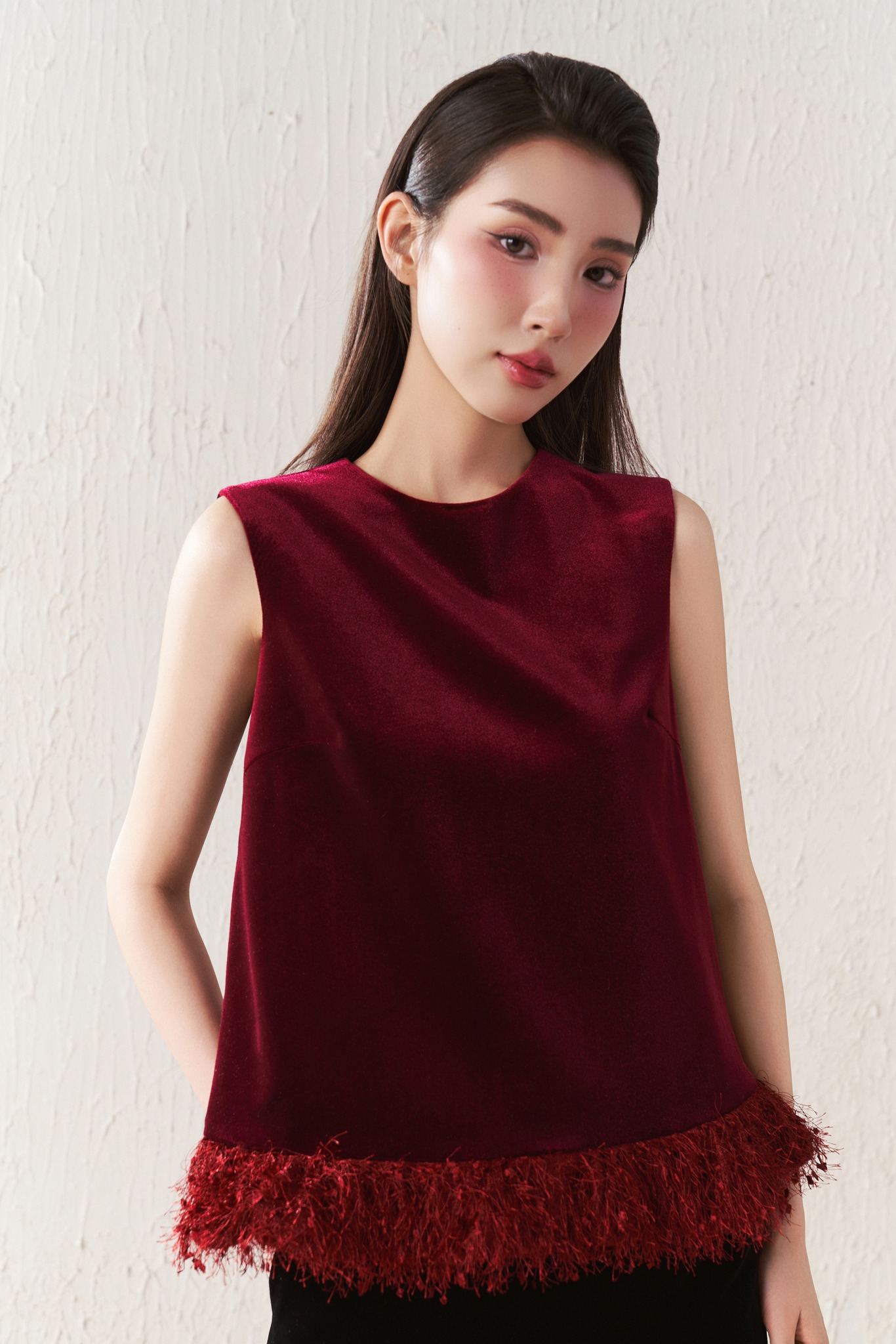 Realce sua beleza na estação ensolarada com camisas estilizadas, fofas e arejadas - Foto 12. 'Lên hương' nhan sắc mùa nắng nhờ áo cách điệu xinh yêu, thoáng mát- Ảnh 12.