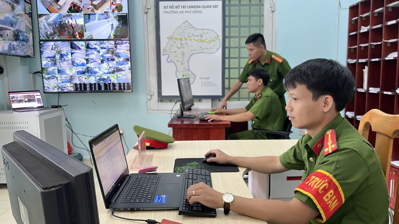 C&ocirc;ng an TP.HCM ph&aacute; &aacute;n 'thần tốc': Cướp giật ch&ugrave;n tay- Ảnh 3.