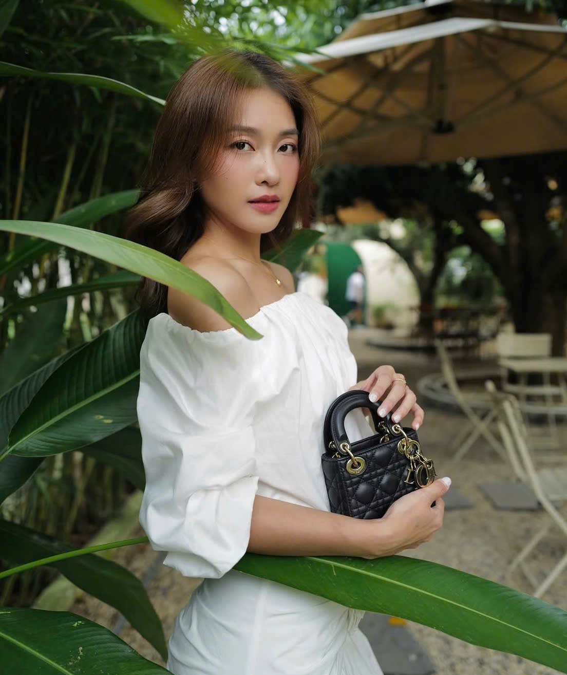 دامن راسته طرحدار، یک لباس برجسته و ضروری برای او تا اندامش را به نمایش بگذارد - عکس ۲. Chân váy suông cách điệu, điểm nhấn không thể thiếu cho nàng tôn dáng- Ảnh 2.