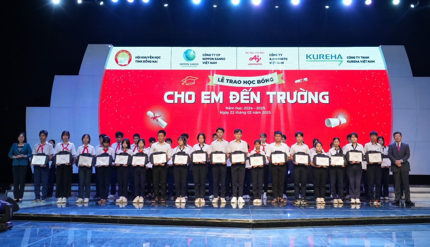 Ajinomoto Việt Nam 21 năm bền bỉ 'Cho em đến trường'- Ảnh 1. Ajinomoto Việt Nam 21 năm bền bỉ 'Cho em đến trường'- Ảnh 1.