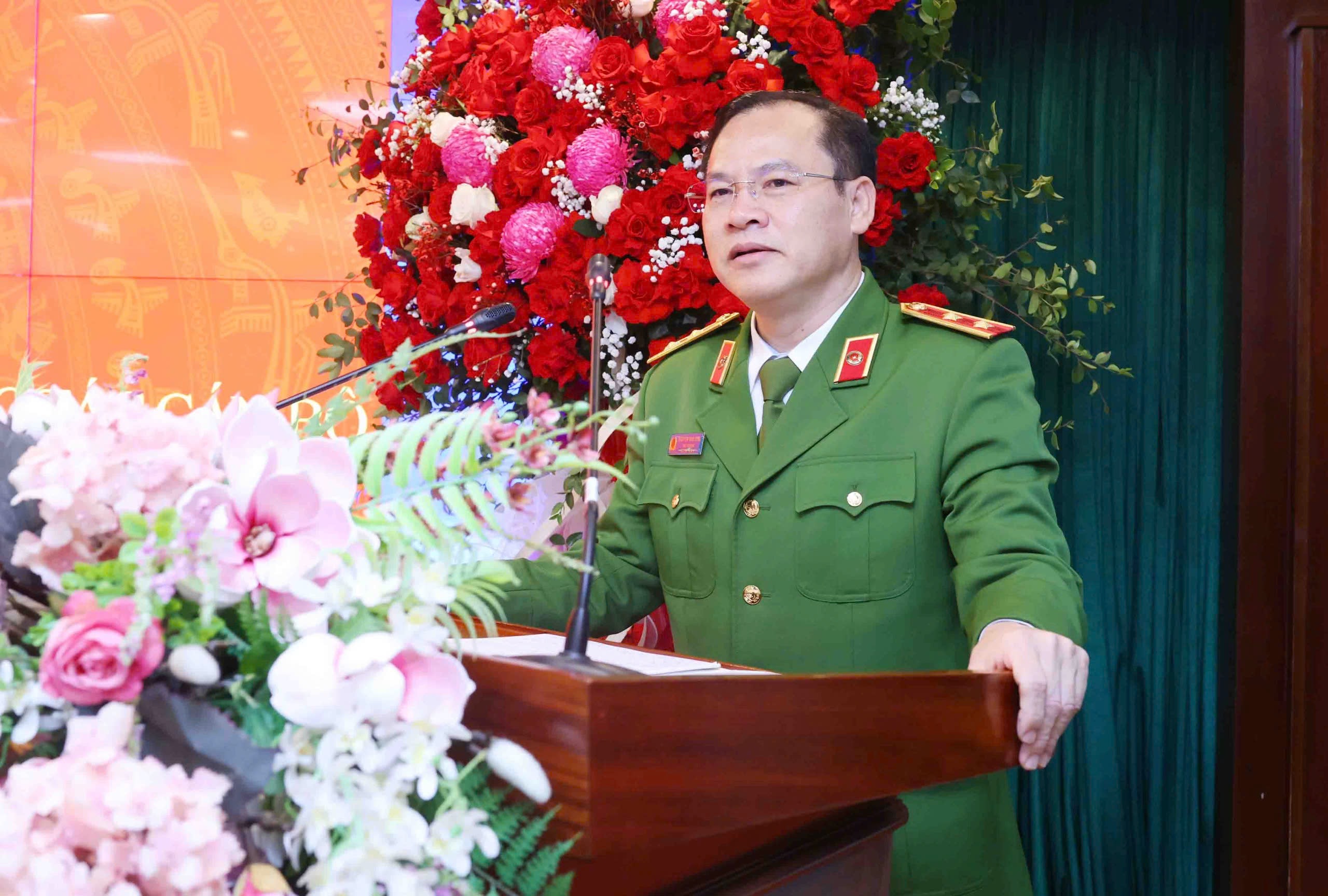 Đại tá Vũ Văn Tấn làm Cục trưởng C06- Ảnh 2. Đại tá Vũ Văn Tấn làm Cục trưởng C06- Ảnh 2.