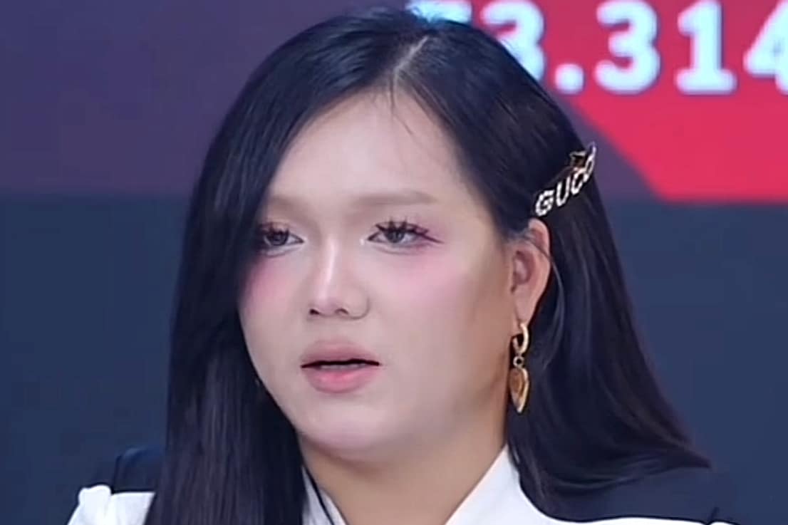 Hơn nửa triệu người xem vụ Phạm Thoại livestream làm rõ tiền ủng hộ bé Bắp- Ảnh 1. Hơn nửa triệu người xem vụ Phạm Thoại livestream làm rõ tiền ủng hộ bé Bắp- Ảnh 1.
