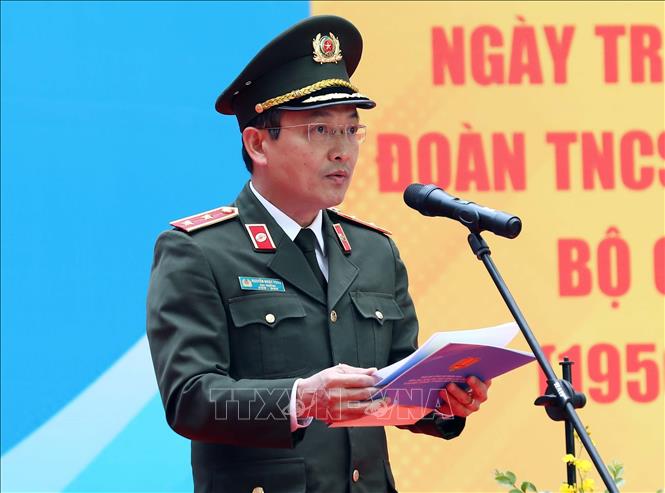 Thủ tướng bổ nhiệm trợ lý Bộ trưởng Bộ Công an- Ảnh 1. Thủ tướng bổ nhiệm trợ lý Bộ trưởng Bộ Công an- Ảnh 1.
