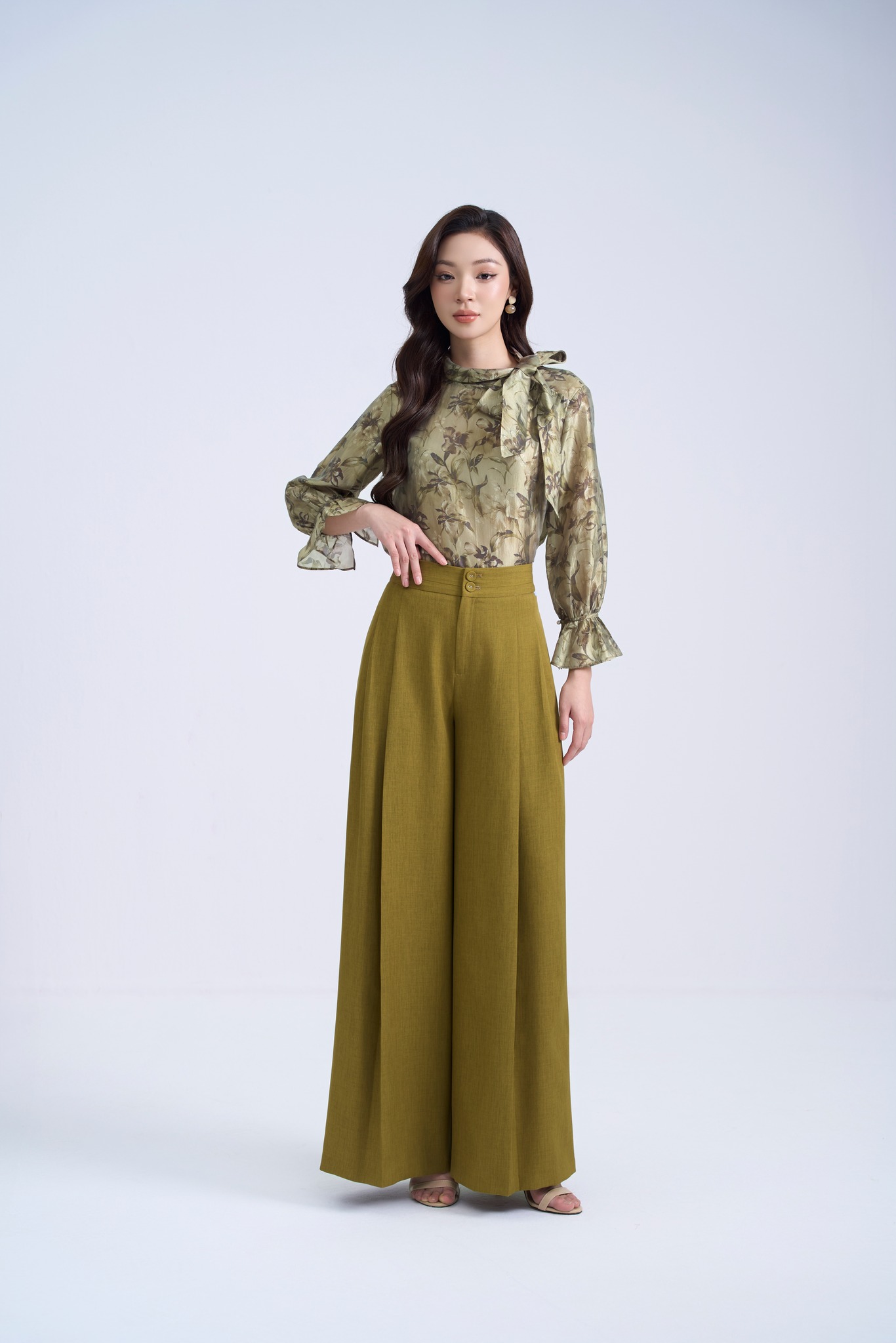 Sức hút bền vững của áo sơ mi khiến ai cũng phải rung động